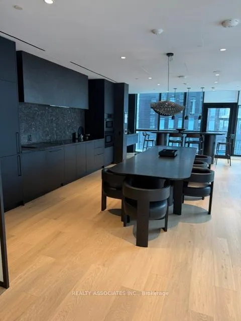 Photo 23 of Unit 321, 110 Broadway Avenue S, Toronto, Mount Pleasant West — HOMEH