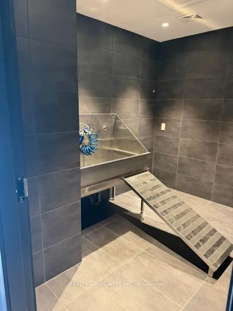 Photo 35 of Unit 321, 110 Broadway Avenue S, Toronto, Mount Pleasant West — HOMEH