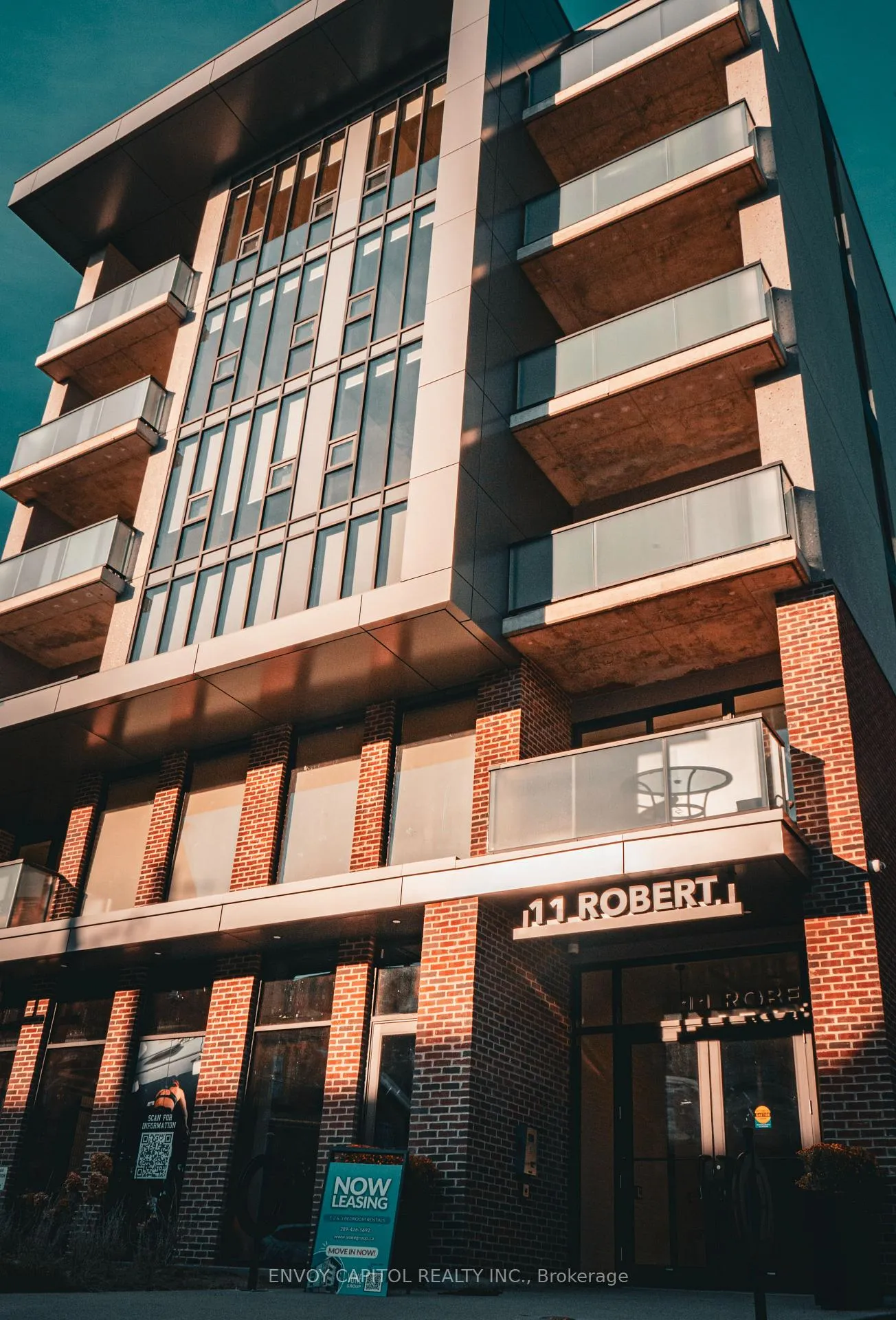 Front of Unit 204, 11 Robert Street
