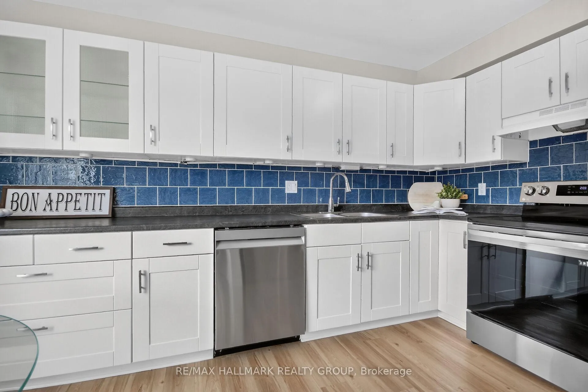 Photo 11 of Unit 29, 840 Cahill Drive W, Ottawa, Hunt Club — HOMEH