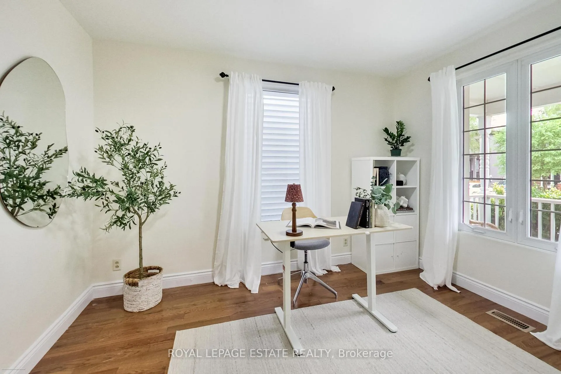 Photo 10 of 237 Glebemount Avenue, Toronto, Danforth Village-East York — HOMEH