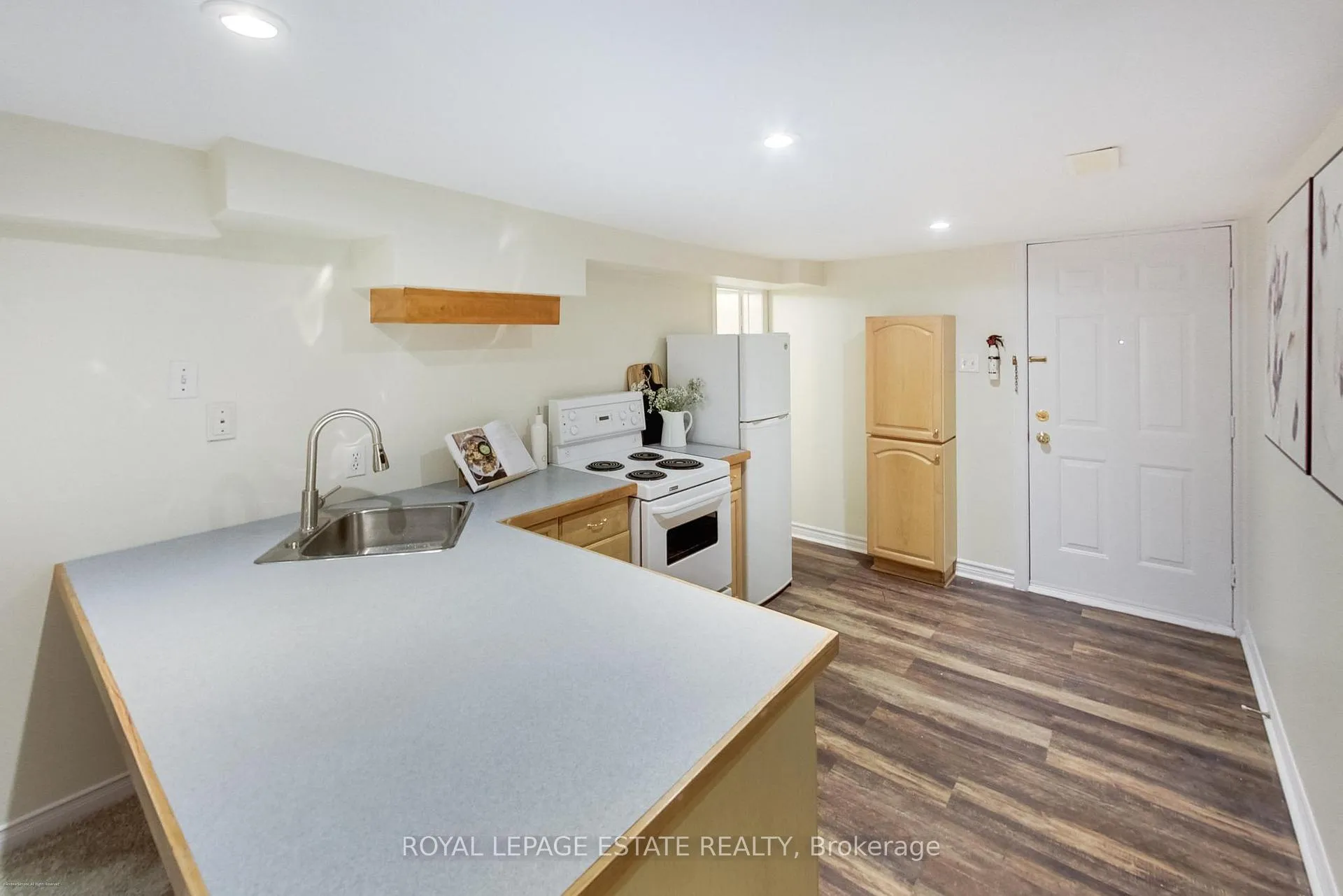 Photo 30 of 237 Glebemount Avenue, Toronto, Danforth Village-East York — HOMEH