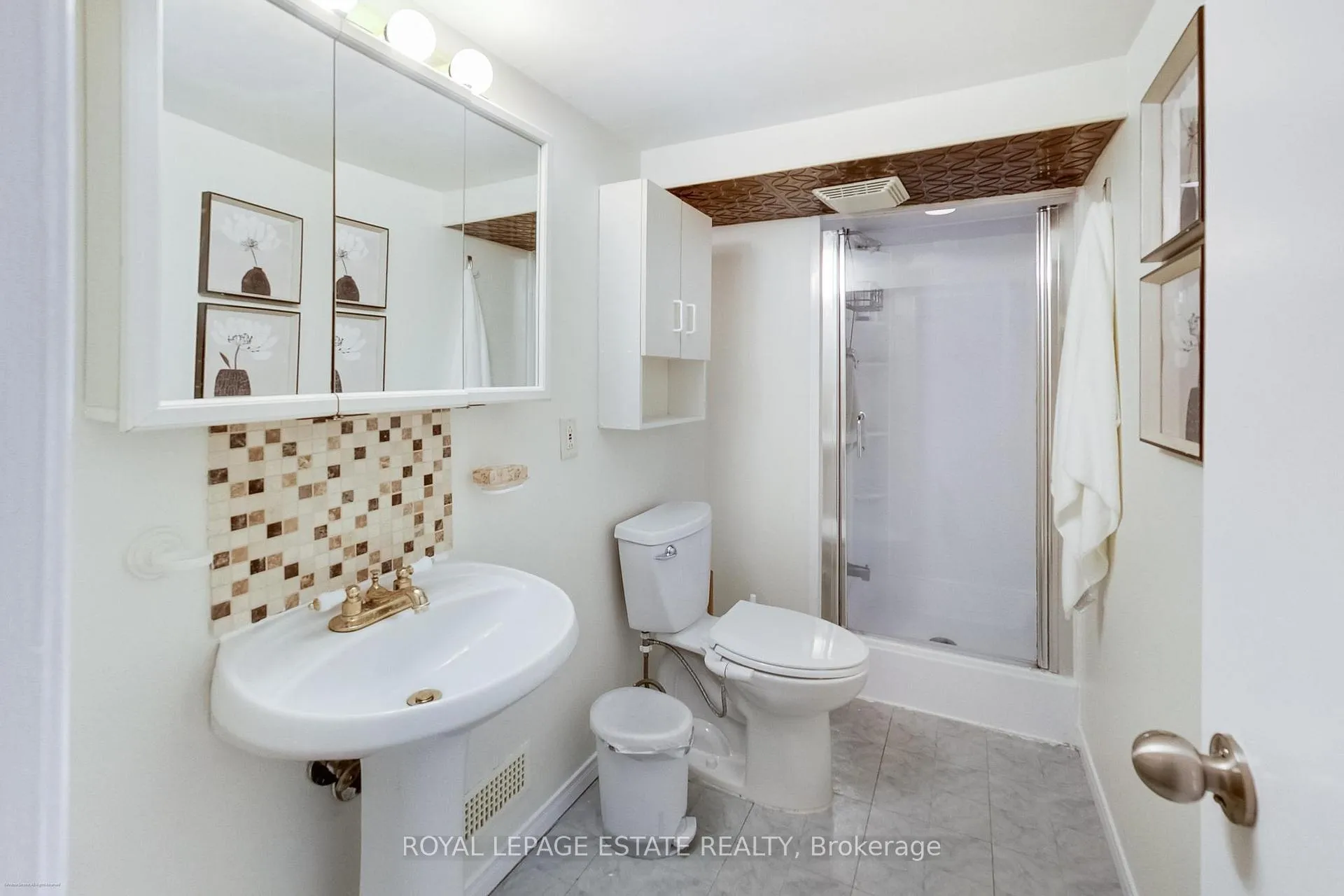 Photo 32 of 237 Glebemount Avenue, Toronto, Danforth Village-East York — HOMEH
