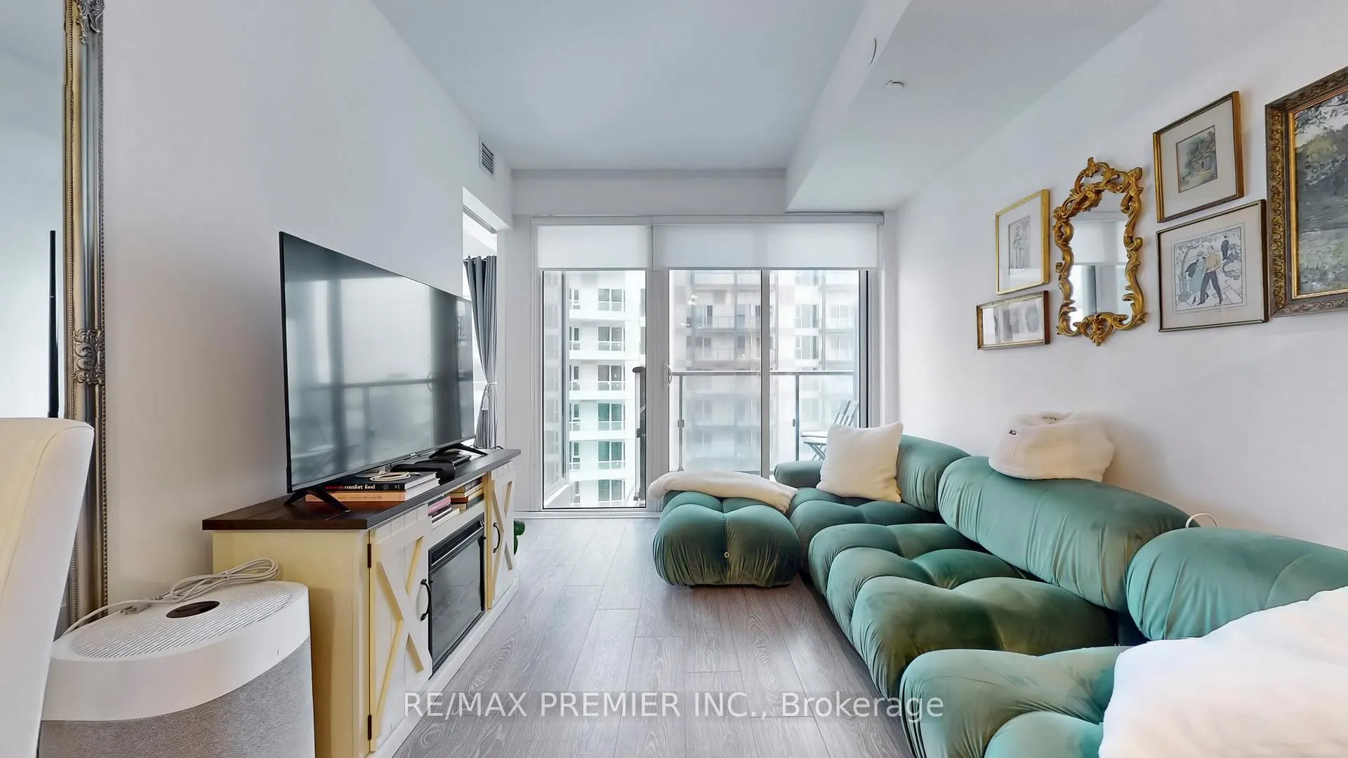 Photo 6 of Unit 3203, 19 Western Battery Road, Toronto, Niagara — HOMEH