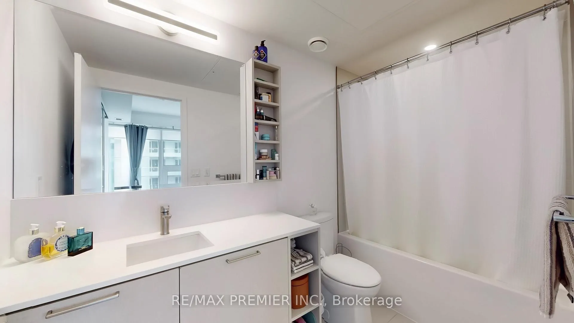 Photo 26 of Unit 3203, 19 Western Battery Road, Toronto, Niagara — HOMEH