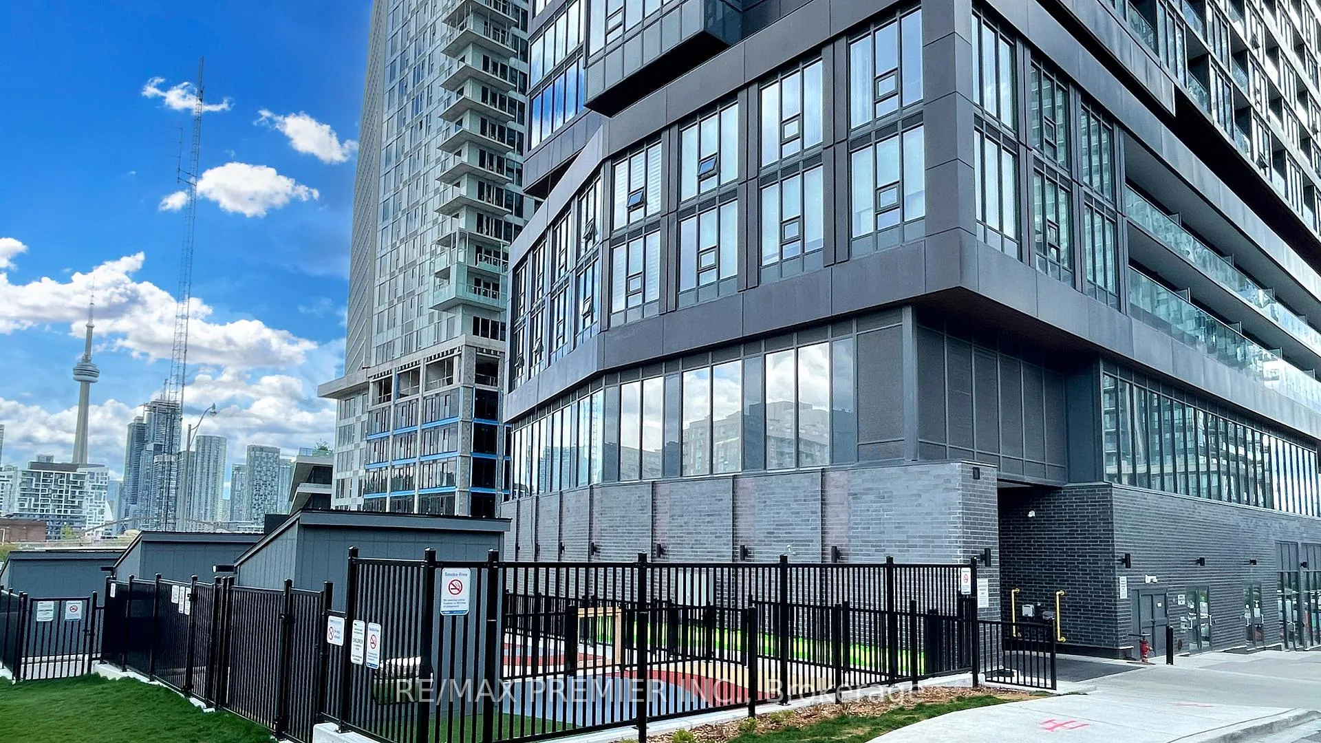 Photo 46 of Unit 3203, 19 Western Battery Road, Toronto, Niagara — HOMEH