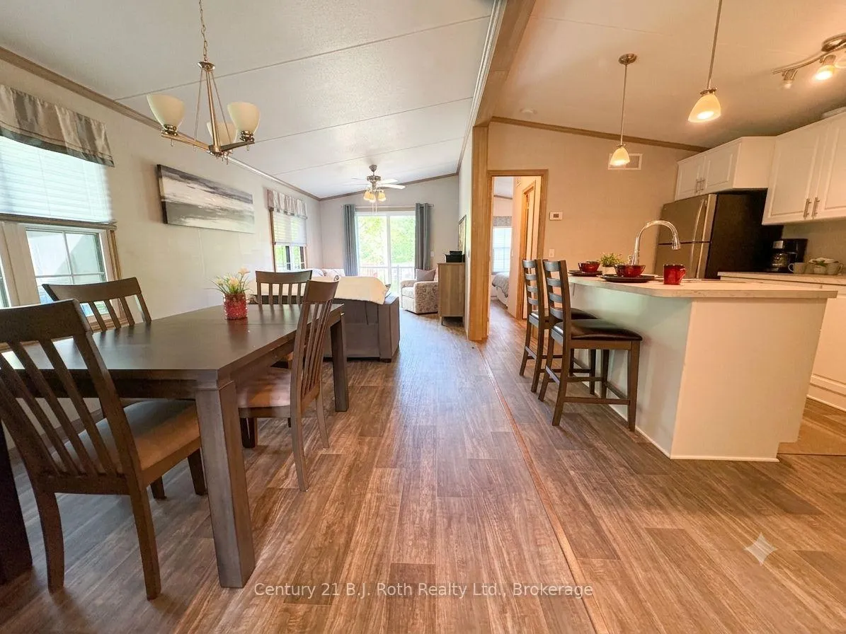 Photo 3 of Unit 10 MORCRK, 1336 Morrison Lake Road, Gravenhurst, Wood (Gravenhurst) — HOMEH