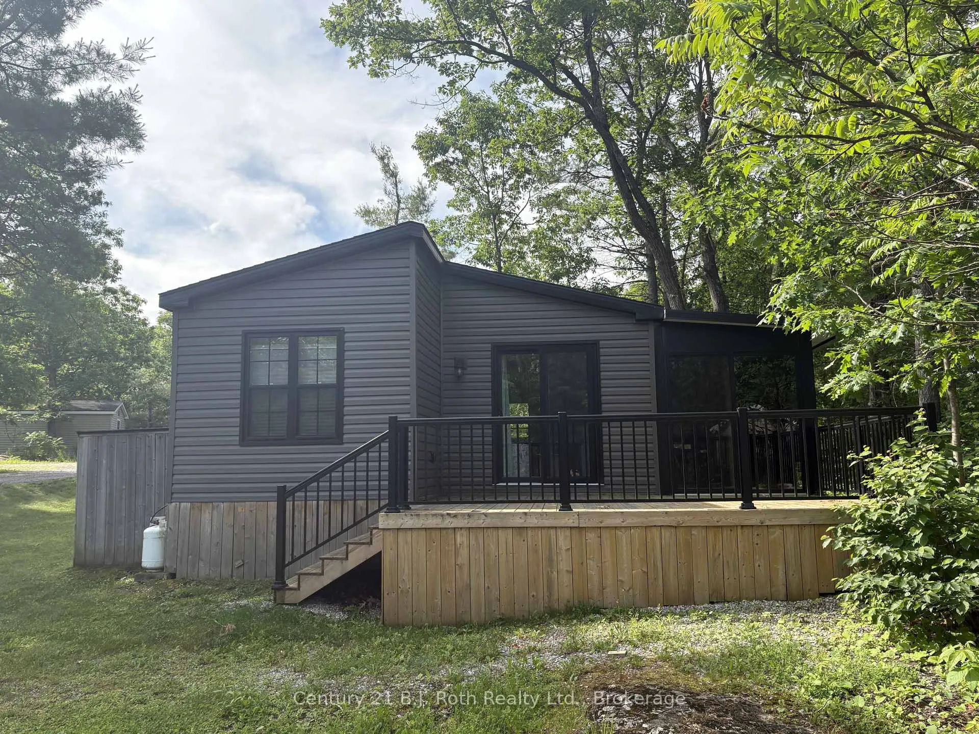 Photo 25 of Unit 10 MORCRK, 1336 Morrison Lake Road, Gravenhurst, Wood (Gravenhurst) — HOMEH