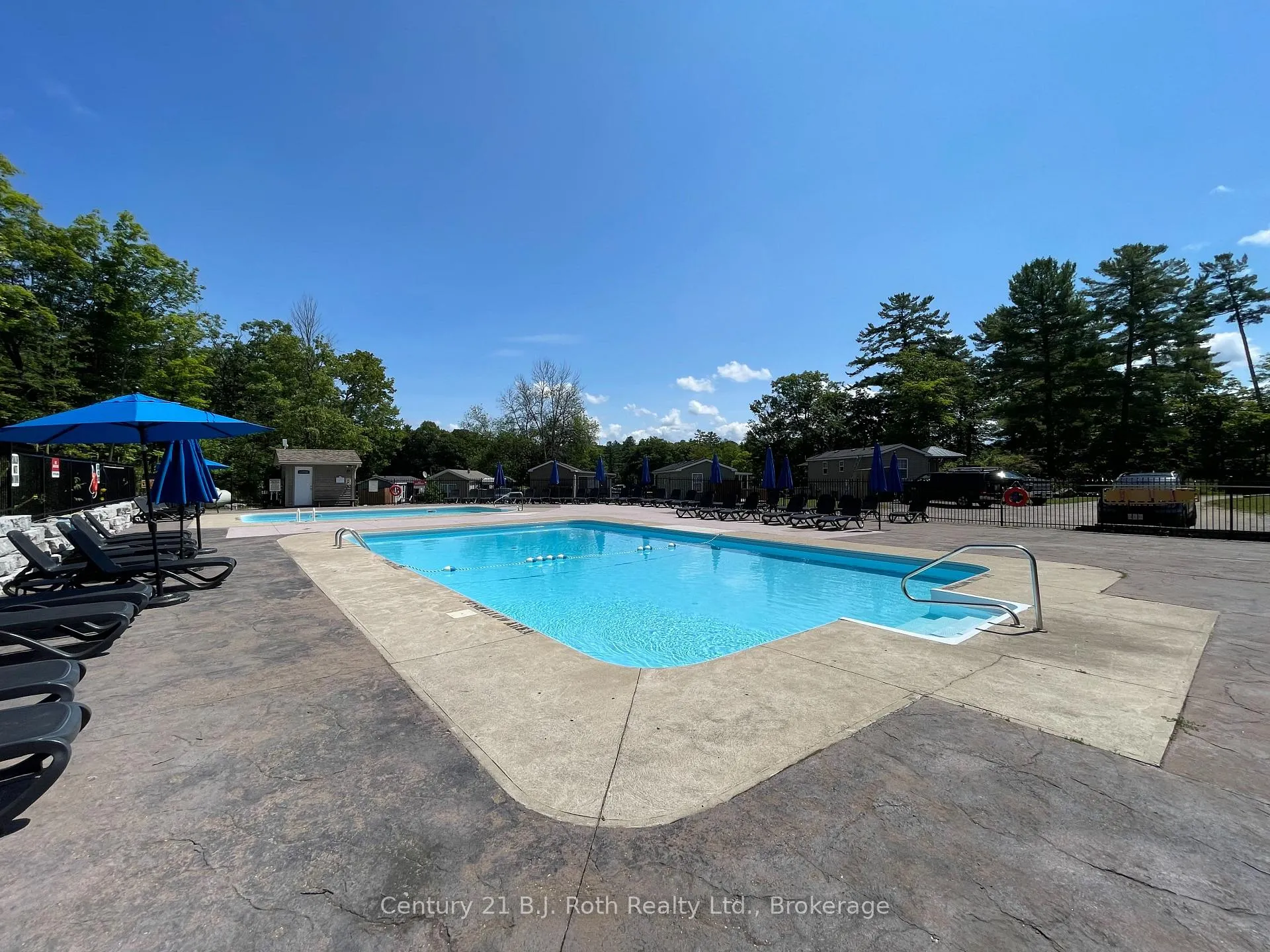 Photo 35 of Unit 10 MORCRK, 1336 Morrison Lake Road, Gravenhurst, Wood (Gravenhurst) — HOMEH