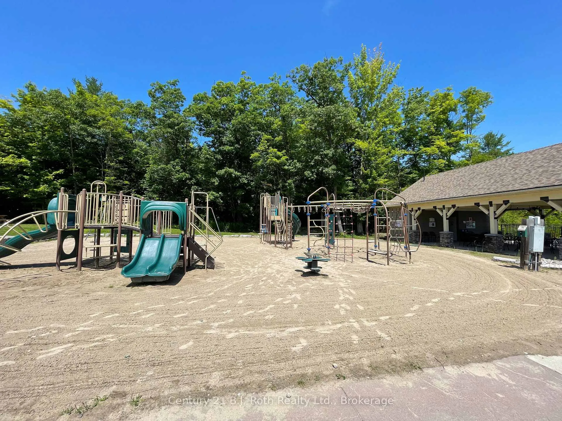 Photo 38 of Unit 10 MORCRK, 1336 Morrison Lake Road, Gravenhurst, Wood (Gravenhurst) — HOMEH
