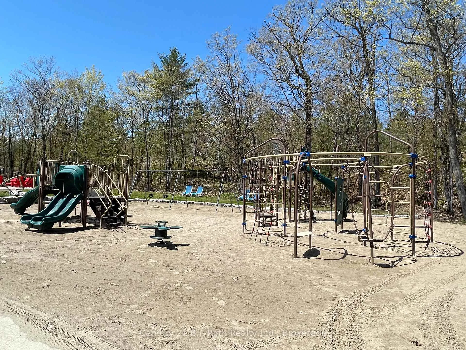 Photo 40 of Unit 10 MORCRK, 1336 Morrison Lake Road, Gravenhurst, Wood (Gravenhurst) — HOMEH