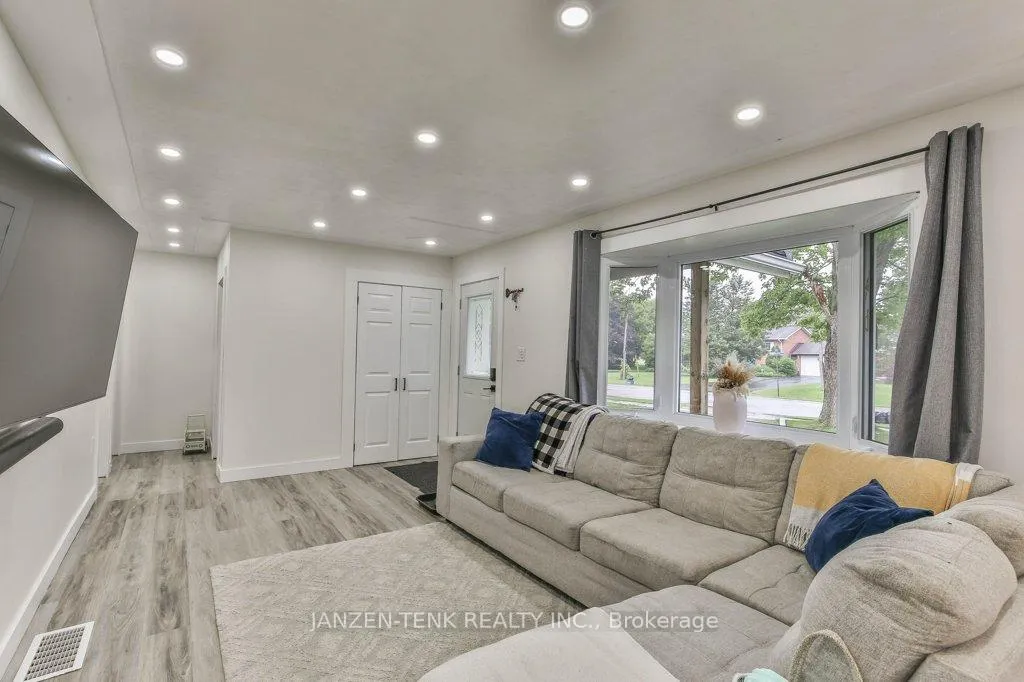 Photo 7 of 11793 Springfield Road, Malahide, Springfield — HOMEH