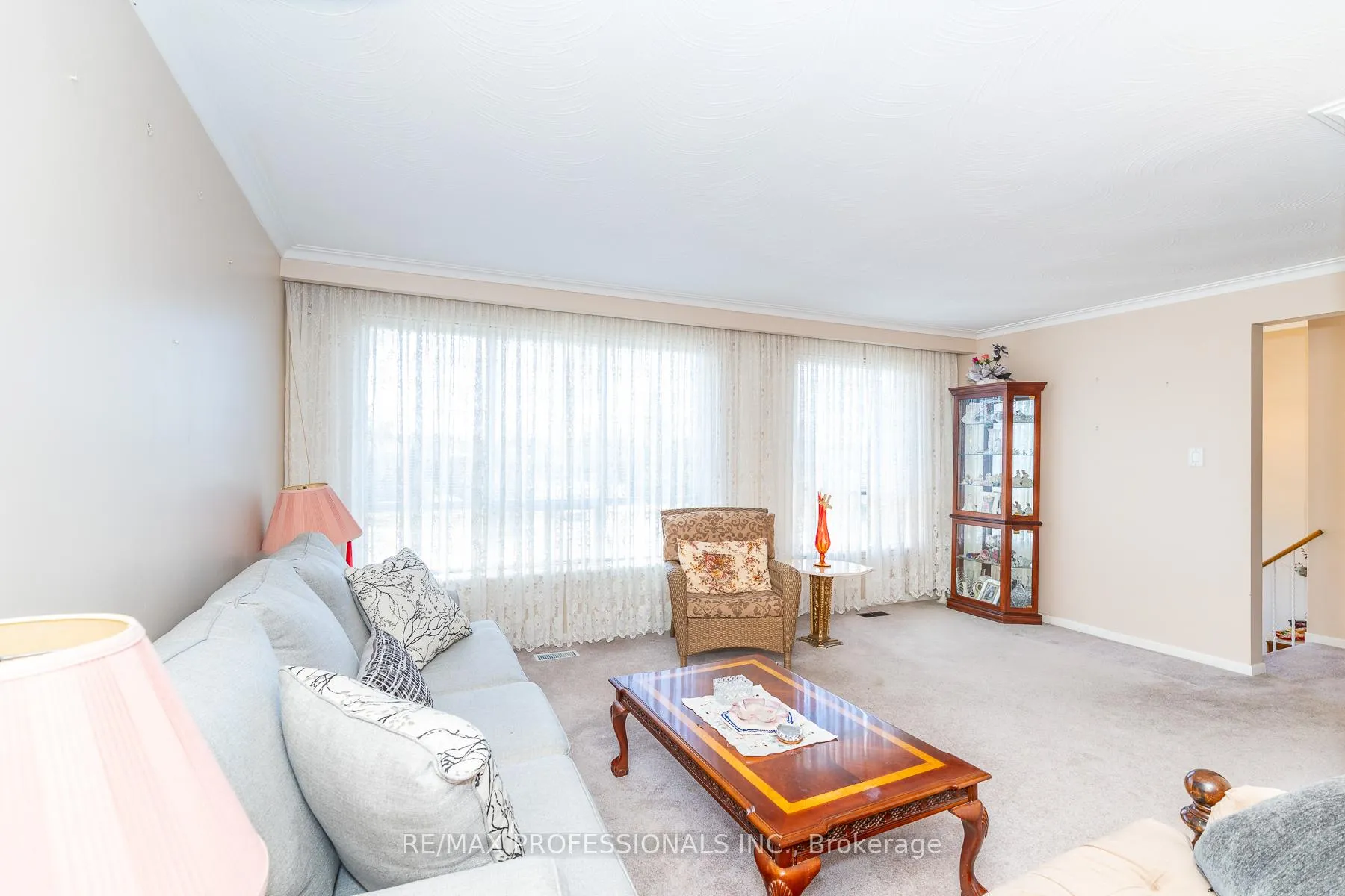 Photo 3 of 64 Ikley Road, North York, York University Heights — HOMEH