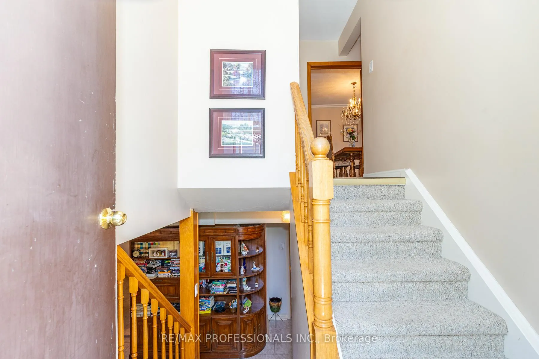Photo 15 of 64 Ikley Road, North York, York University Heights — HOMEH