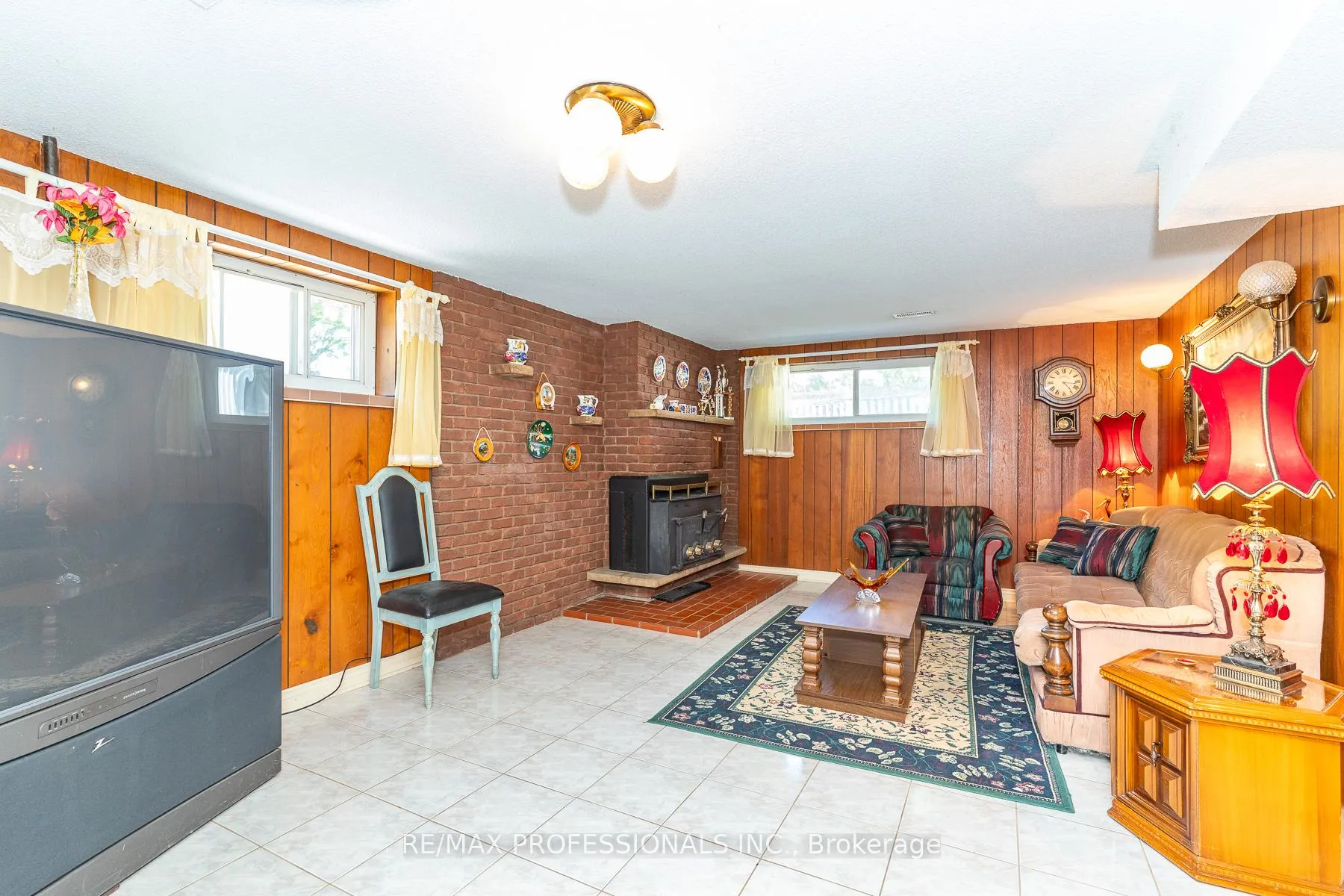 Photo 17 of 64 Ikley Road, North York, York University Heights — HOMEH