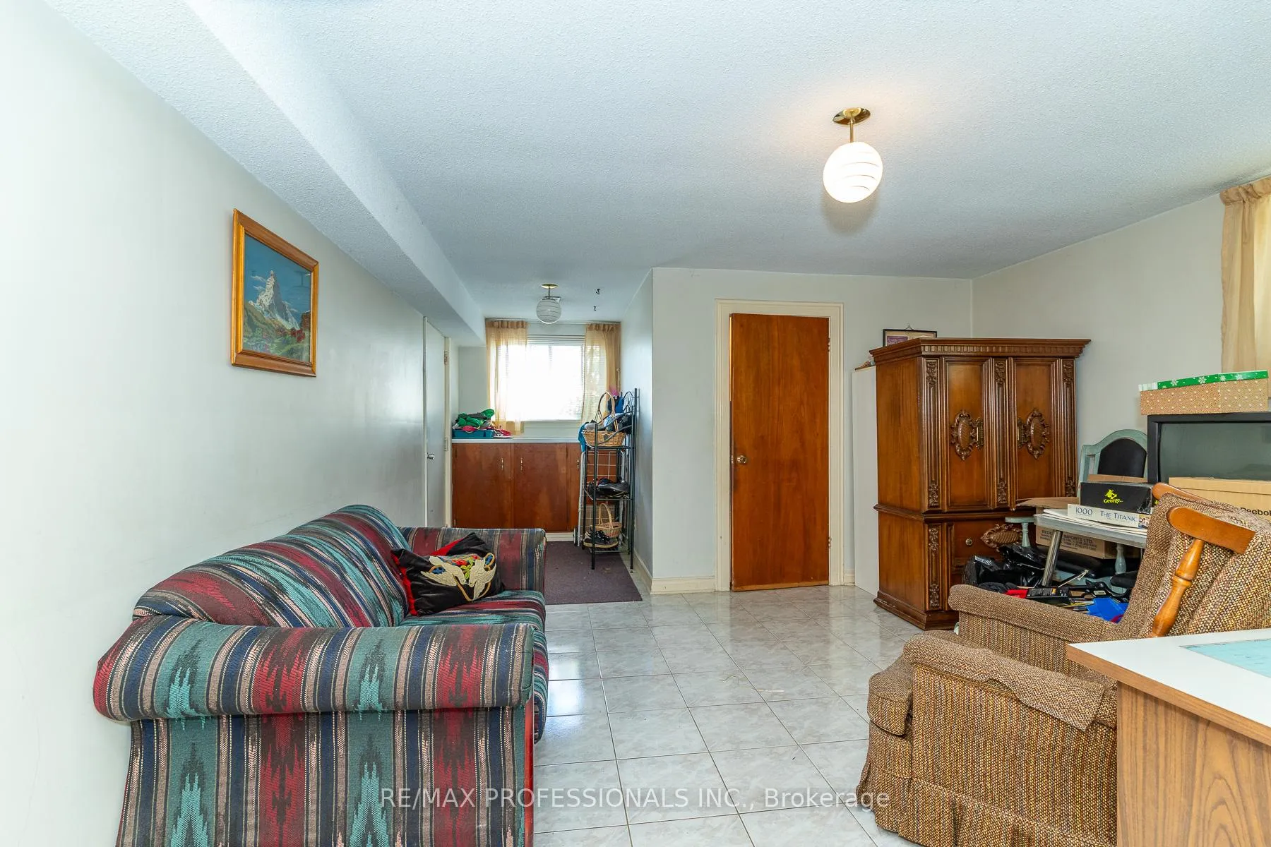 Photo 22 of 64 Ikley Road, North York, York University Heights — HOMEH