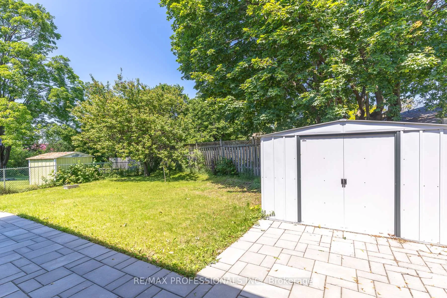 Photo 26 of 64 Ikley Road, North York, York University Heights — HOMEH