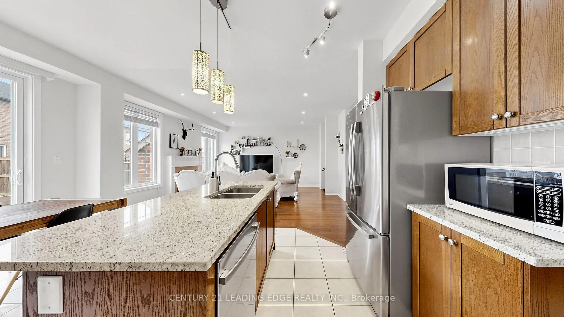 Photo 9 of 72 Staglin Court, Markham, Cathedraltown — HOMEH