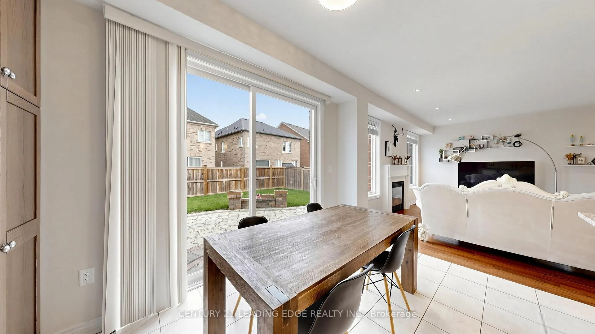 Photo 12 of 72 Staglin Court, Markham, Cathedraltown — HOMEH