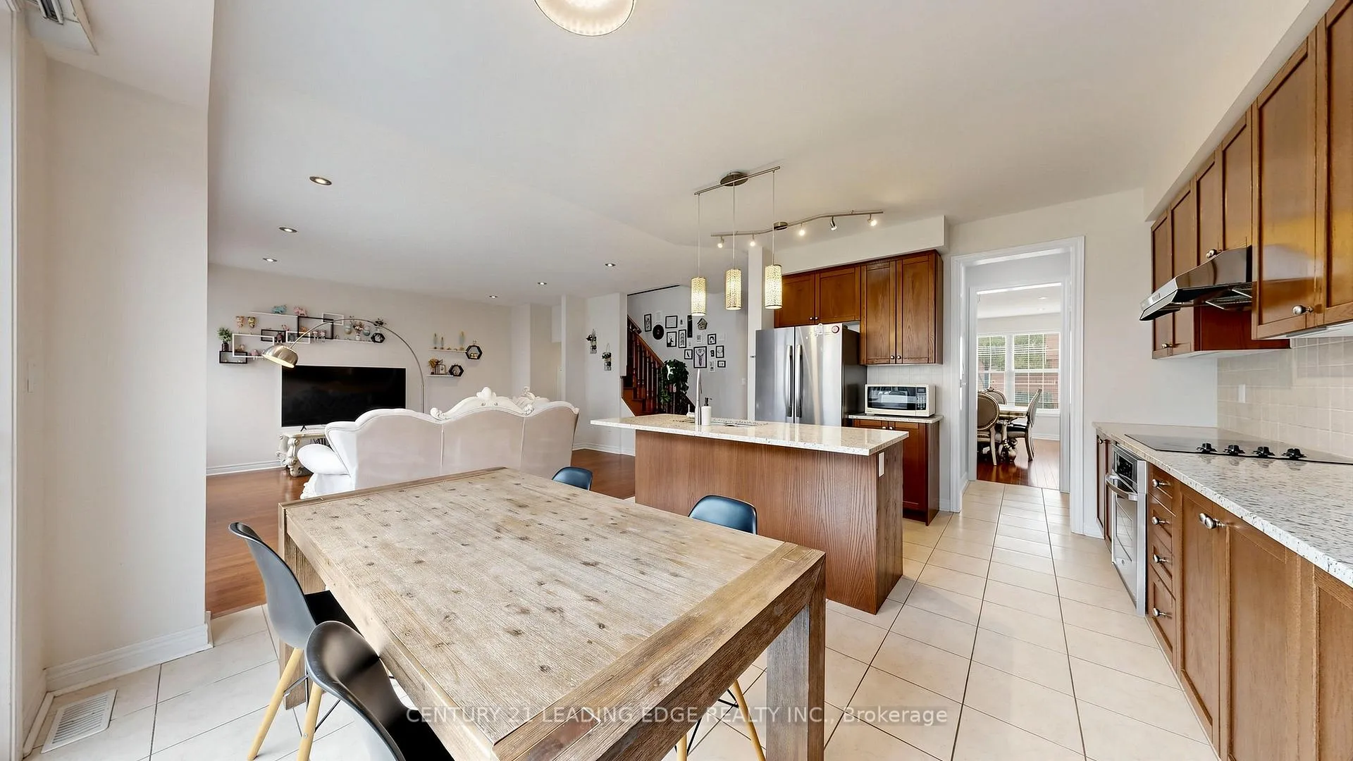 Photo 13 of 72 Staglin Court, Markham, Cathedraltown — HOMEH