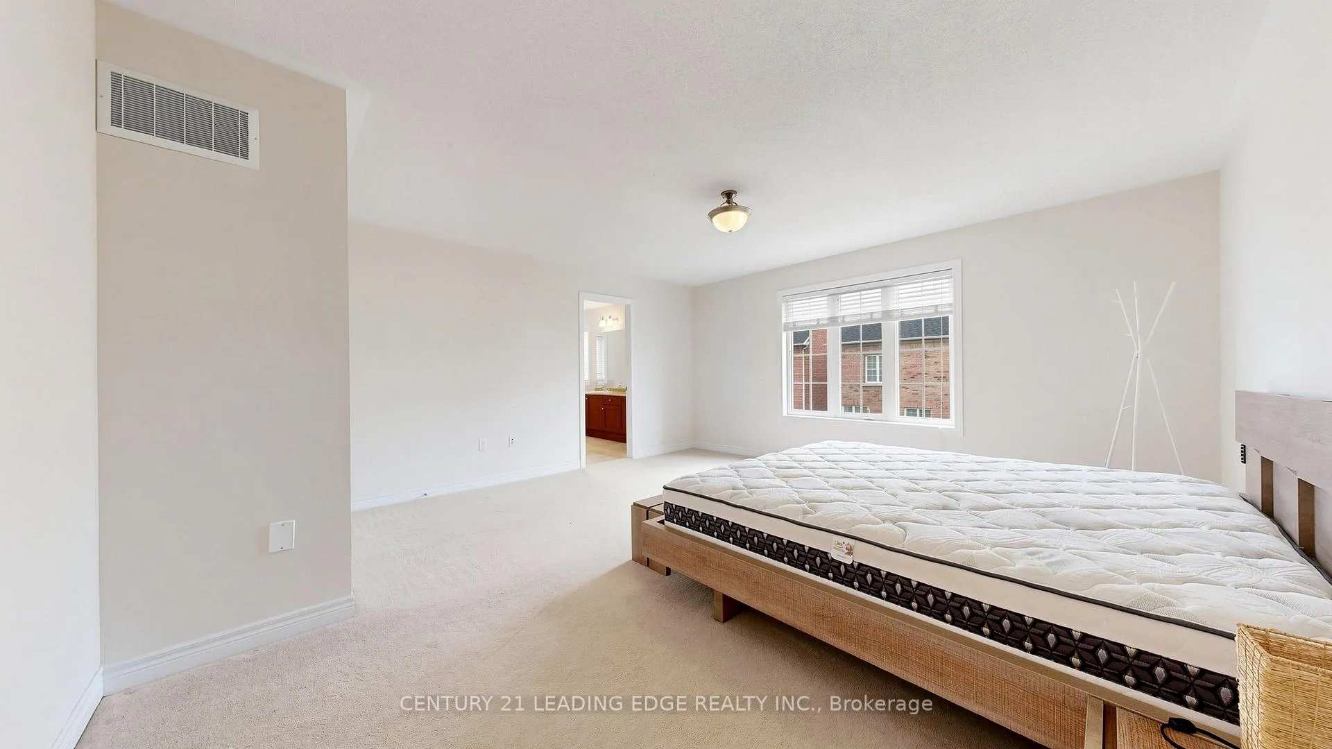 Photo 29 of 72 Staglin Court, Markham, Cathedraltown — HOMEH