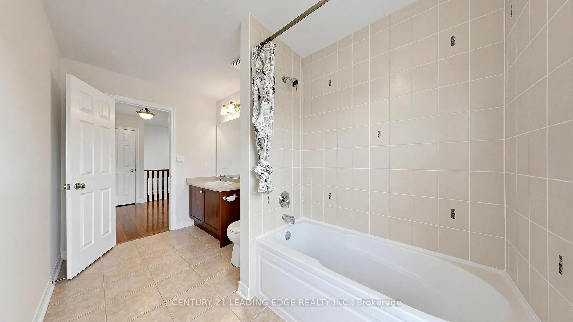 Photo 45 of 72 Staglin Court, Markham, Cathedraltown — HOMEH