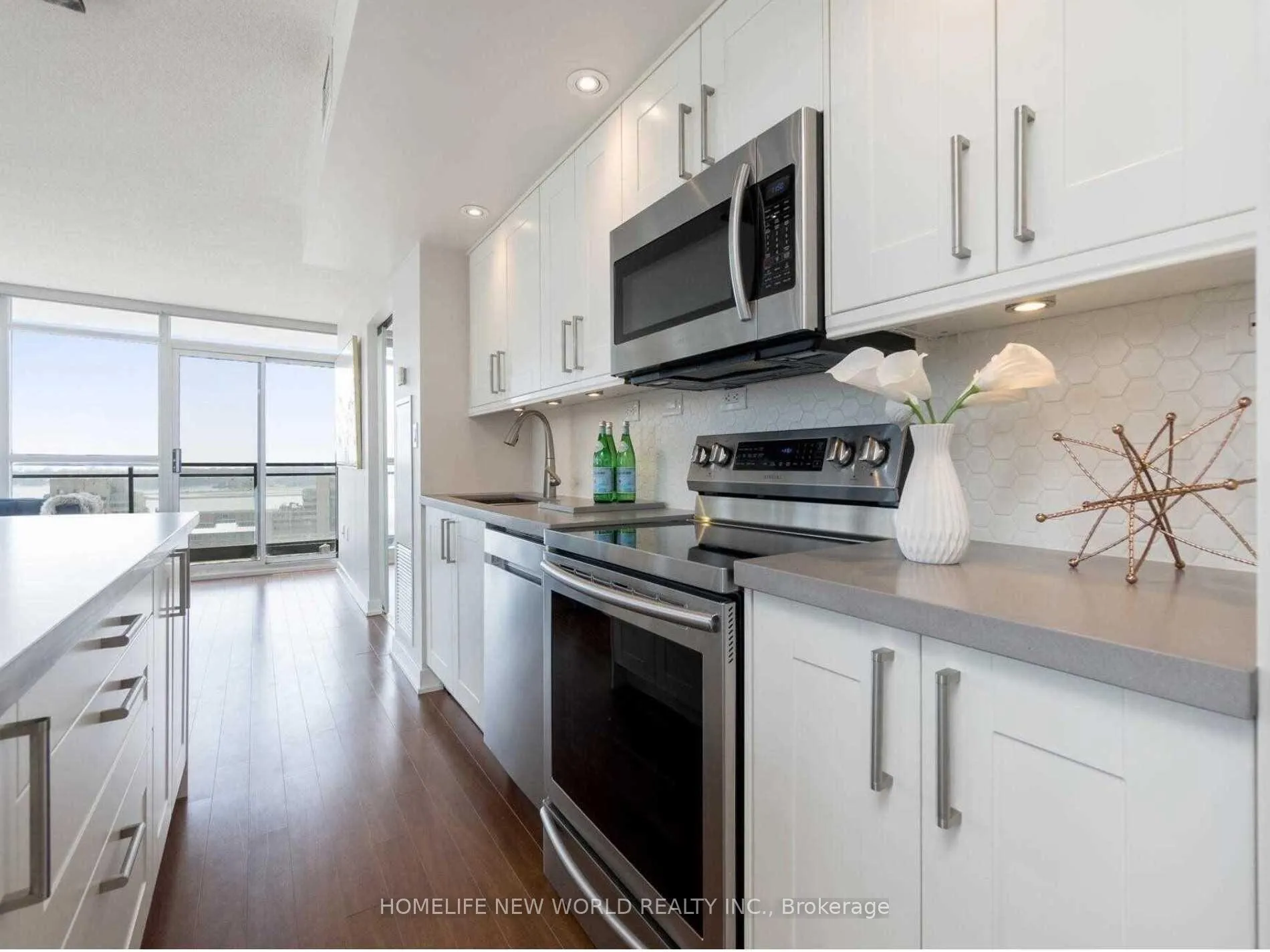 Photo 11 of Unit 1603, 8 Telegram Mews, Toronto, Waterfront Communities — HOMEH