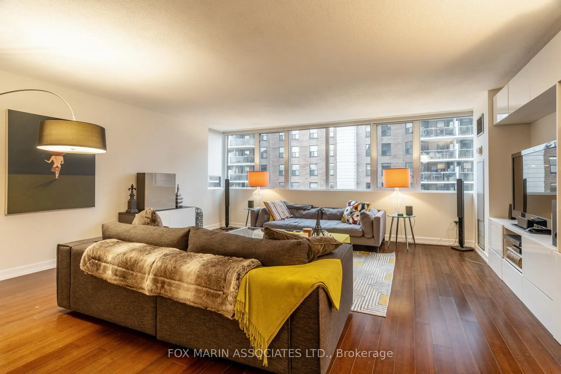Front of Unit 10D, 256 Jarvis Street