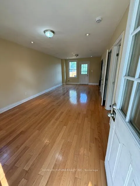 Photo 3 of 346 Eulalie Avenue, Oshawa, Central — HOMEH