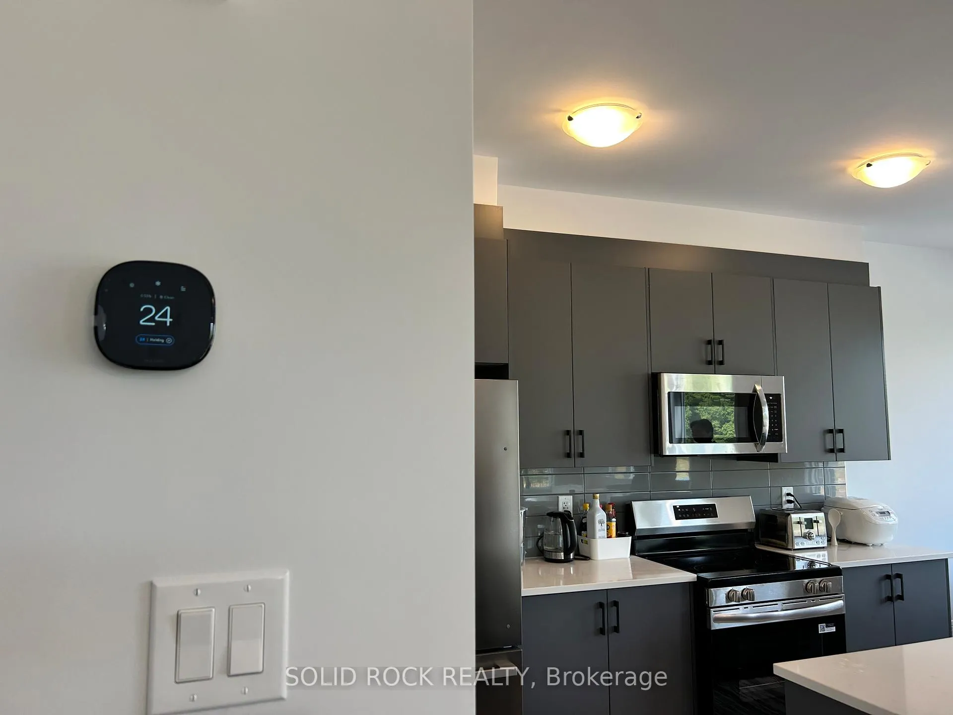 Photo 11 of 501 Woodlily Private, Ottawa, Kanata - Kanata Lakes/Heritage Hills — HOMEH