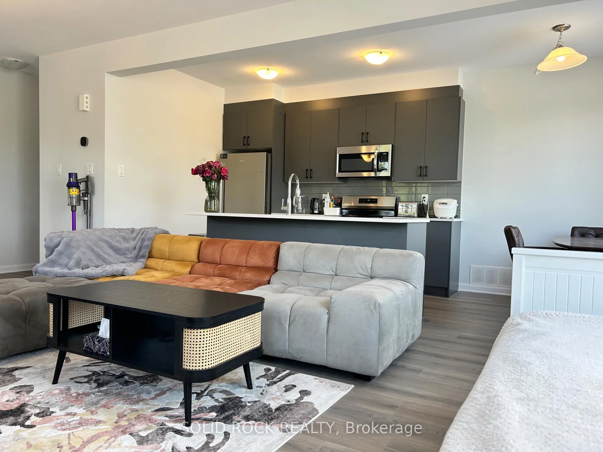 Photo 14 of 501 Woodlily Private, Ottawa, Kanata - Kanata Lakes/Heritage Hills — HOMEH