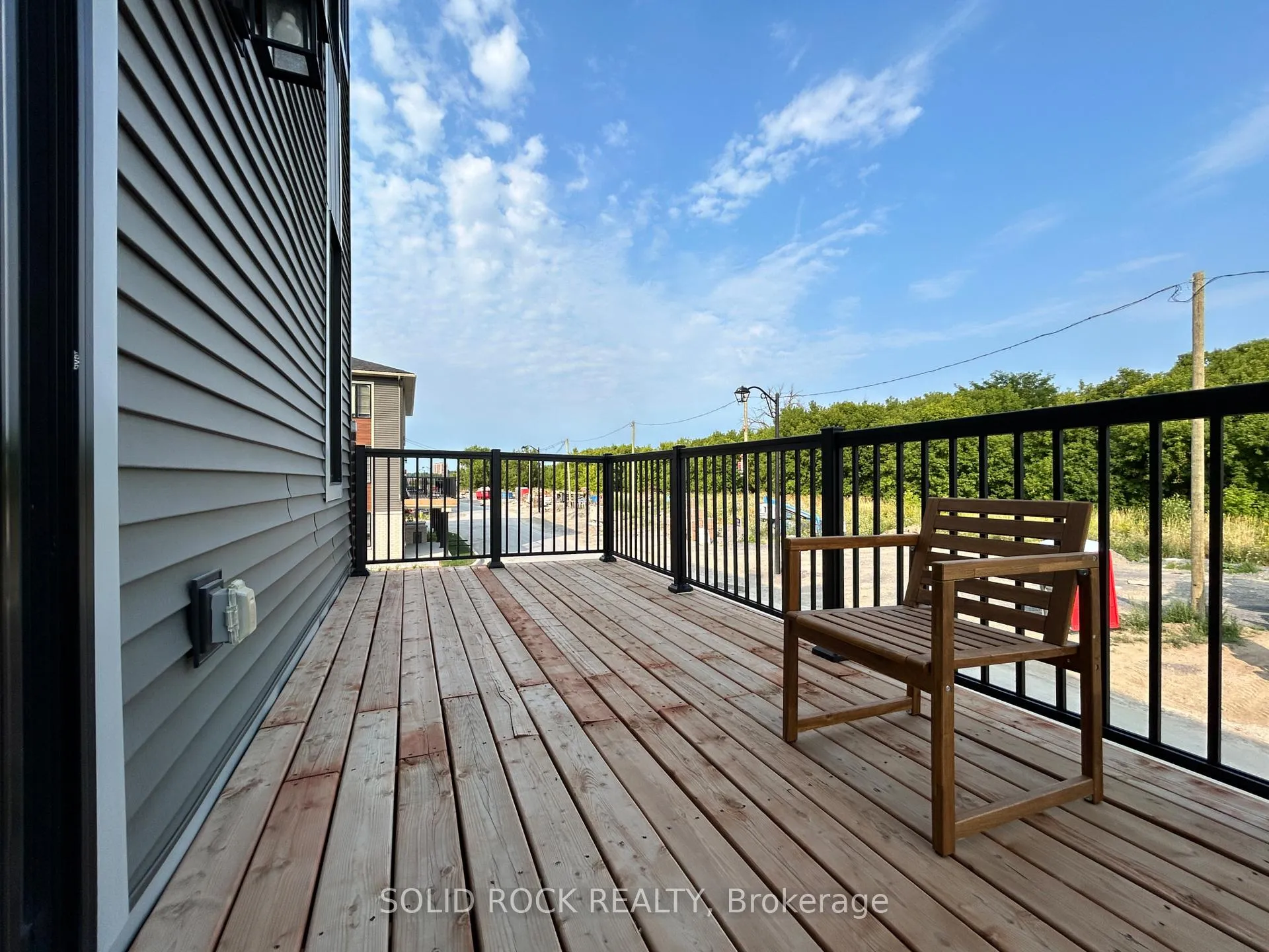 Photo 19 of 501 Woodlily Private, Ottawa, Kanata - Kanata Lakes/Heritage Hills — HOMEH