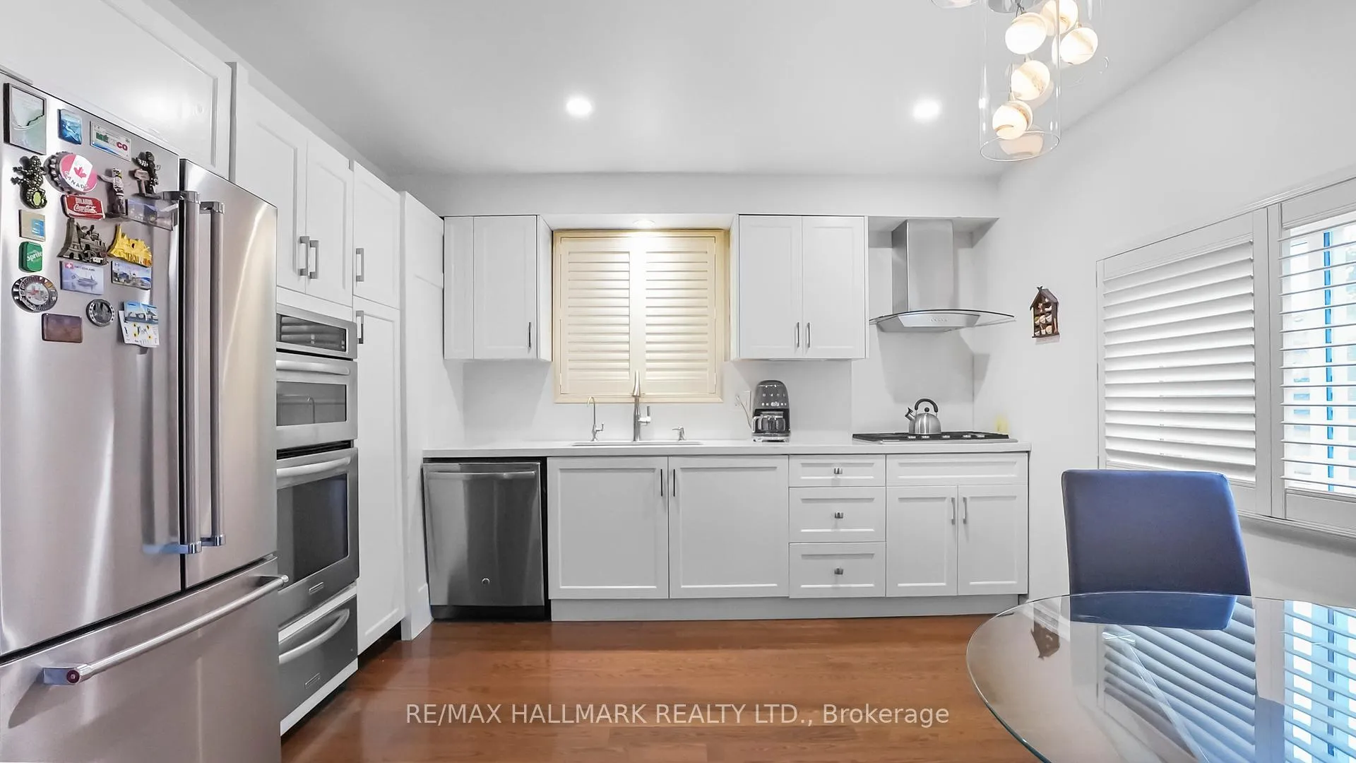 Photo 13 of 22 Avondale Crescent, Aurora, Aurora Village — HOMEH