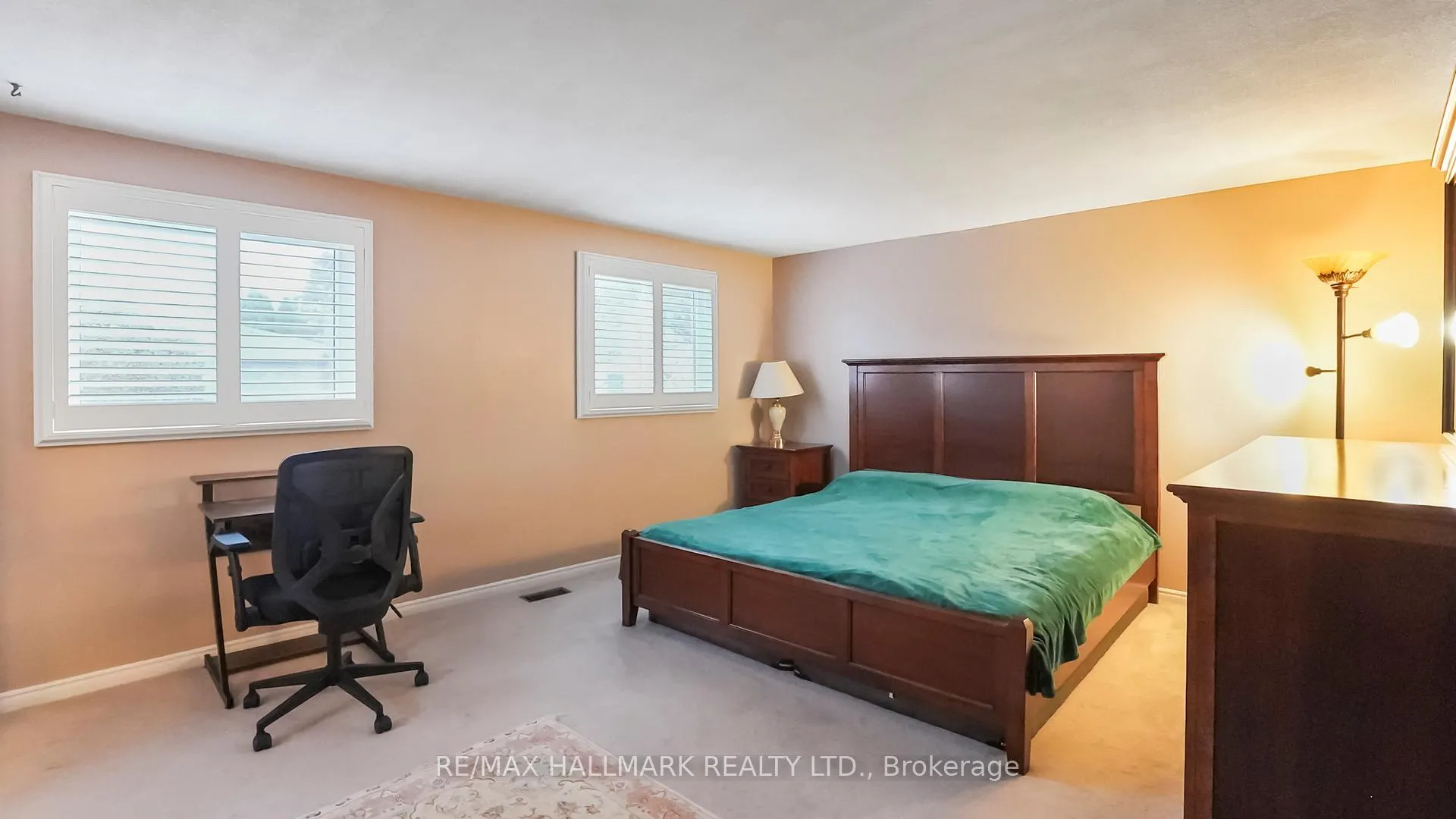 Photo 21 of 22 Avondale Crescent, Aurora, Aurora Village — HOMEH