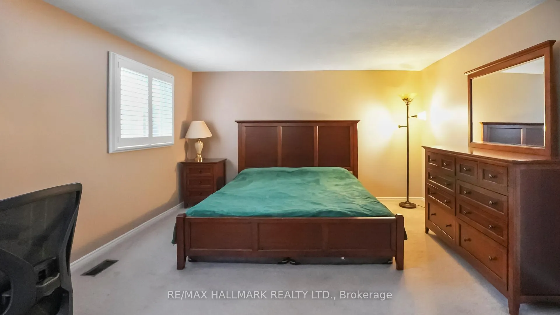 Photo 22 of 22 Avondale Crescent, Aurora, Aurora Village — HOMEH