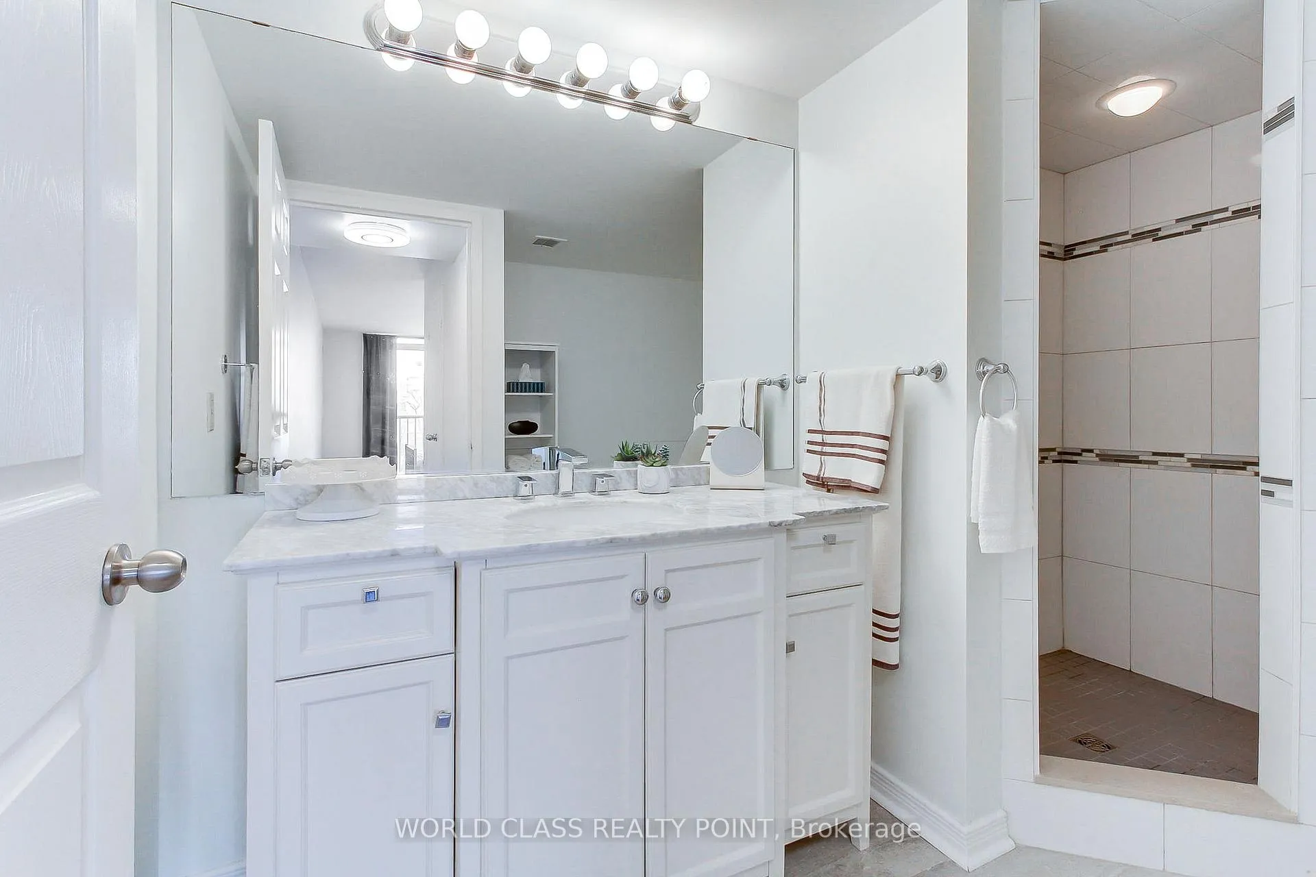 Photo 14 of Unit 207, 75 Ellen Street, Barrie, City Centre — HOMEH