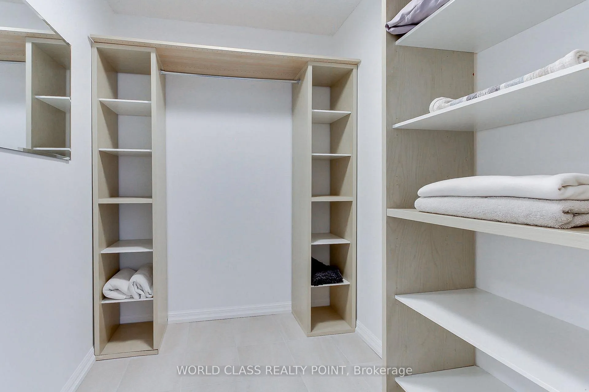 Photo 16 of Unit 207, 75 Ellen Street, Barrie, City Centre — HOMEH