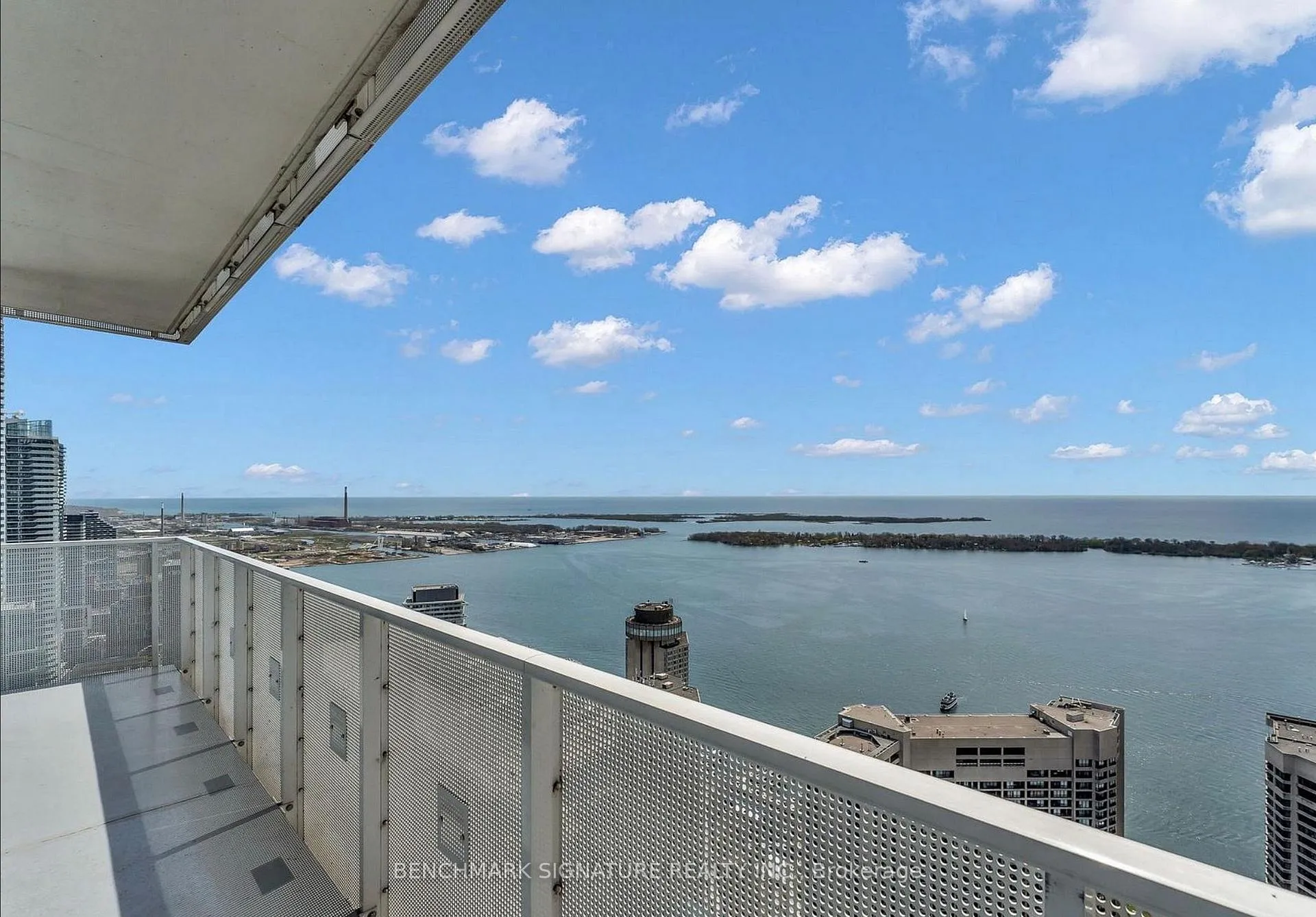 Photo 2 of Unit 6007, 88 Harbour Street, Toronto, Waterfront Communities — HOMEH