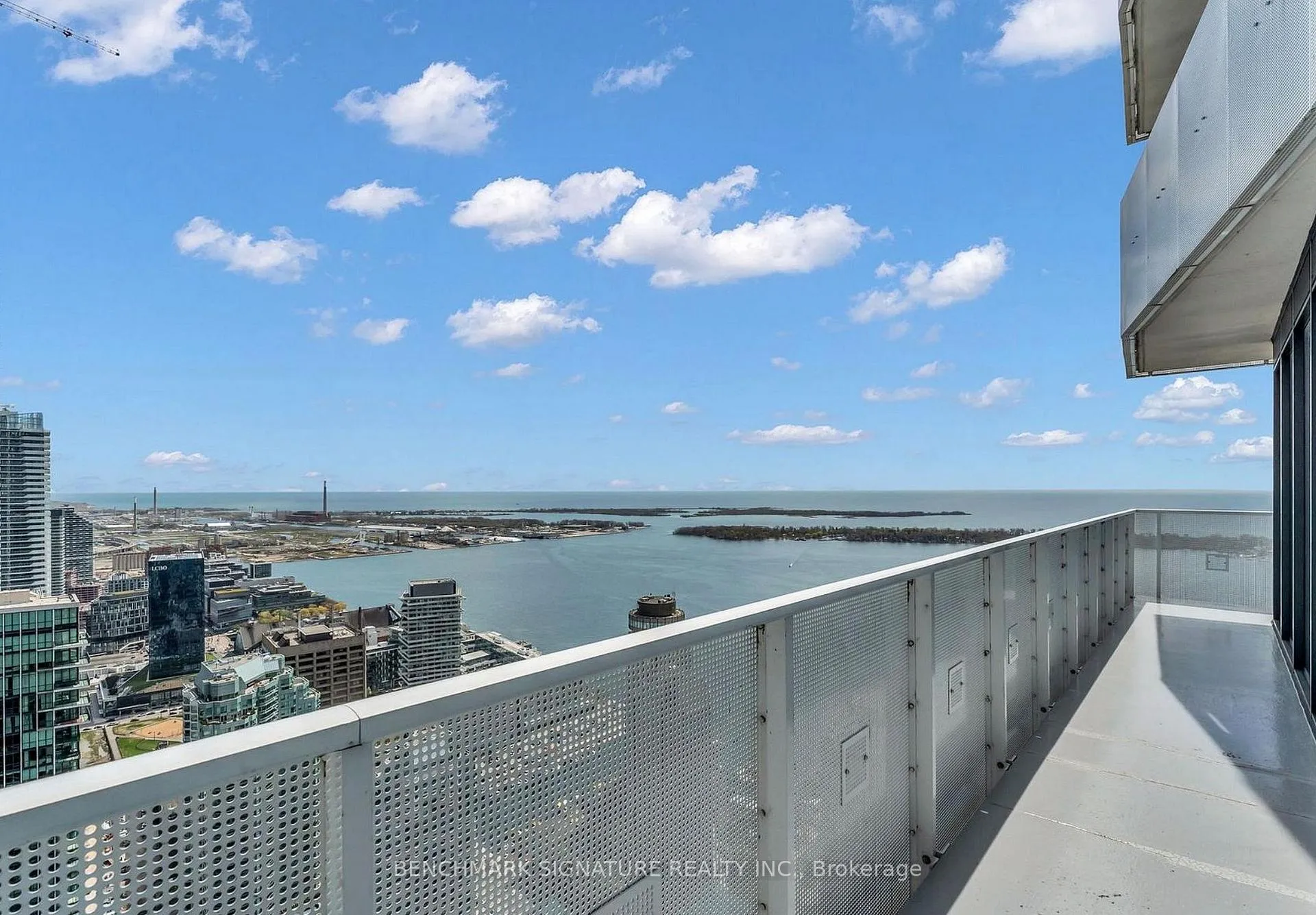 Photo 3 of Unit 6007, 88 Harbour Street, Toronto, Waterfront Communities — HOMEH