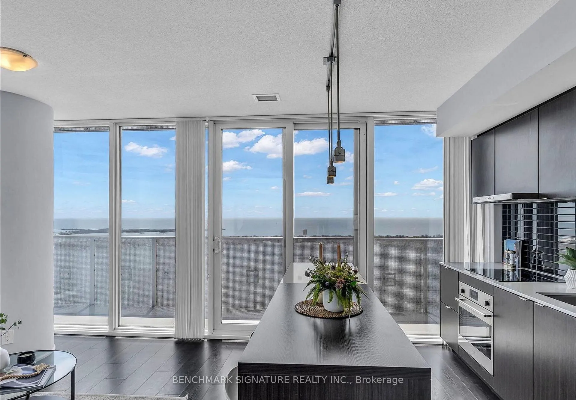 Photo 8 of Unit 6007, 88 Harbour Street, Toronto, Waterfront Communities — HOMEH