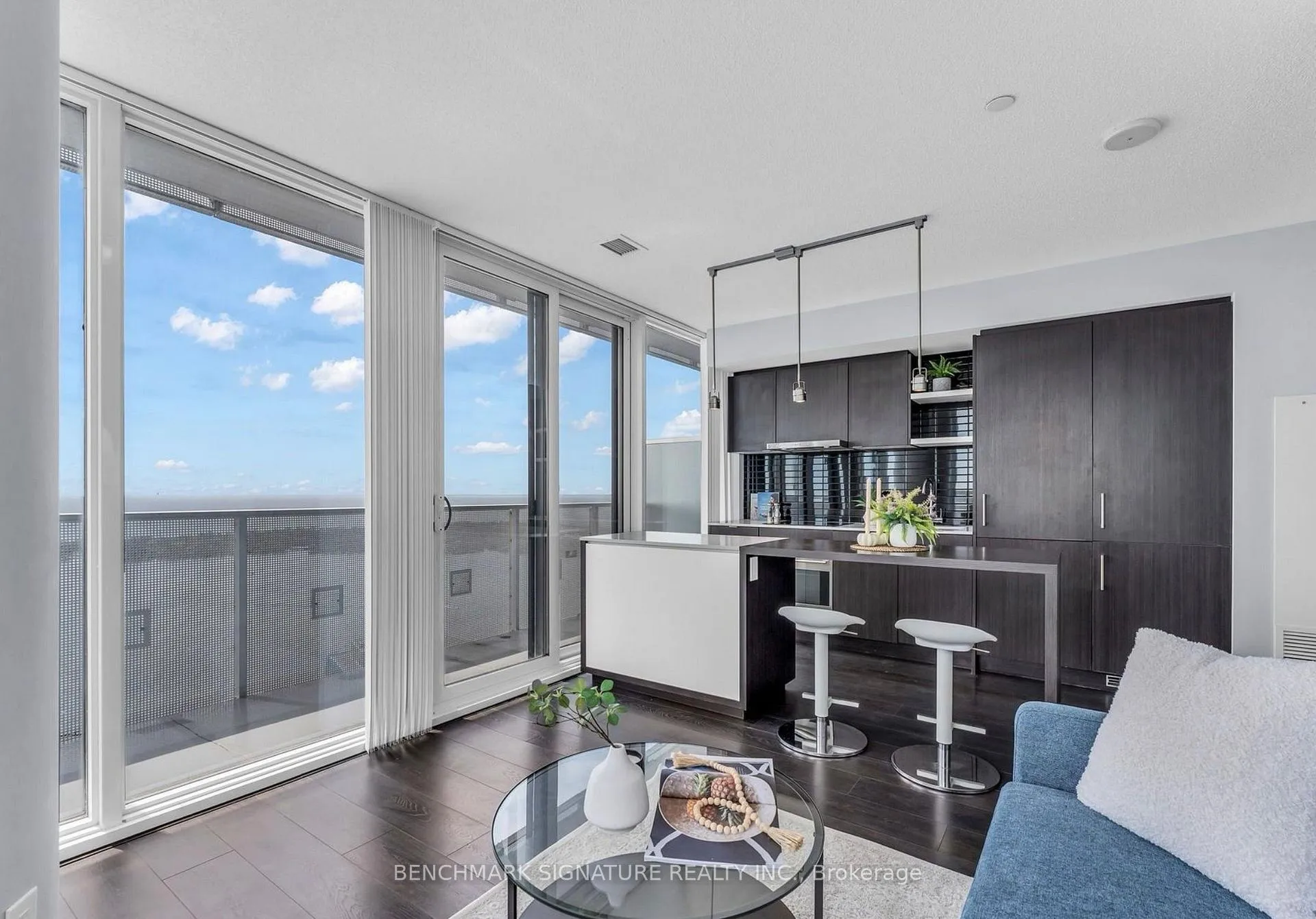 Photo 10 of Unit 6007, 88 Harbour Street, Toronto, Waterfront Communities — HOMEH