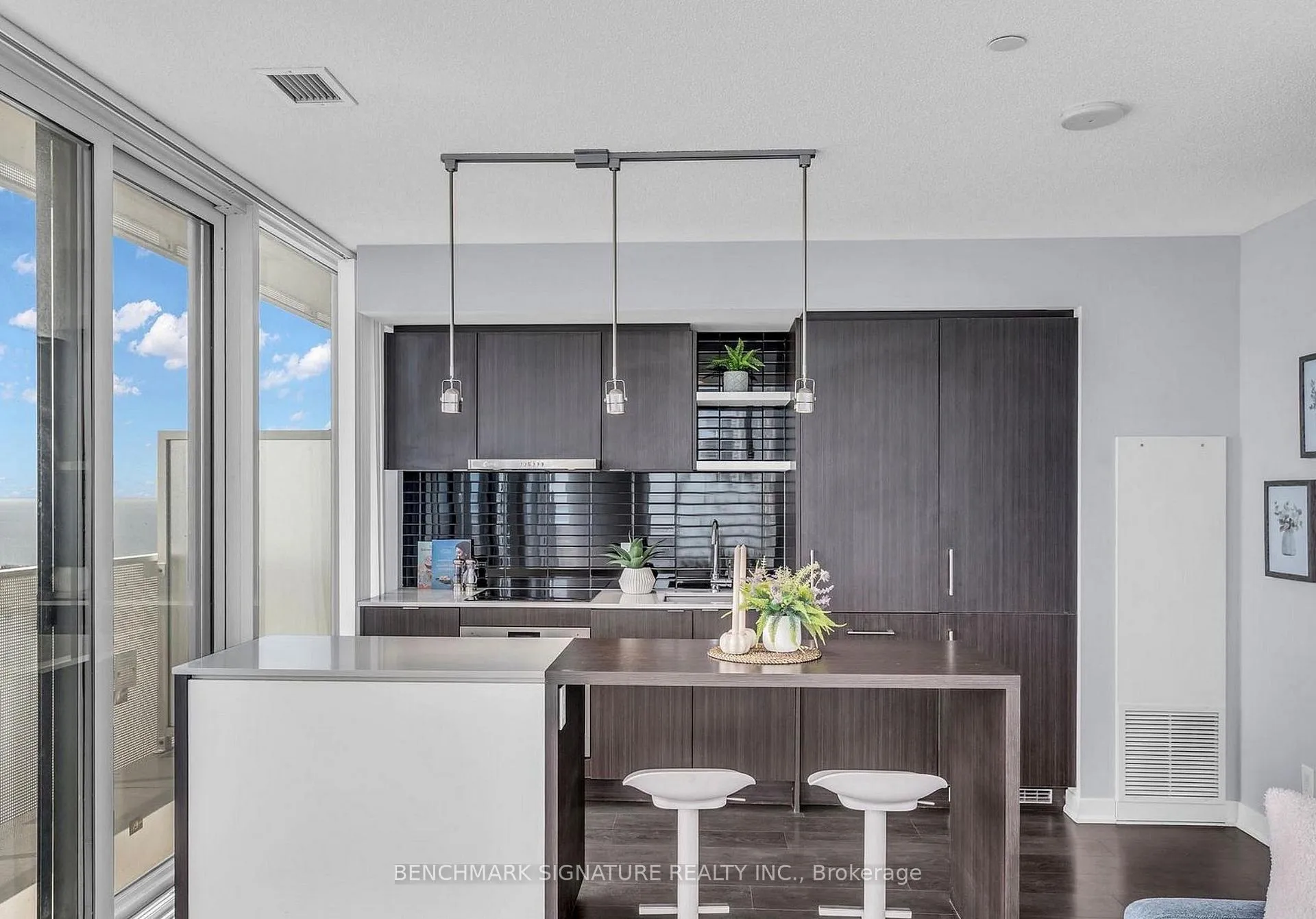 Photo 15 of Unit 6007, 88 Harbour Street, Toronto, Waterfront Communities — HOMEH