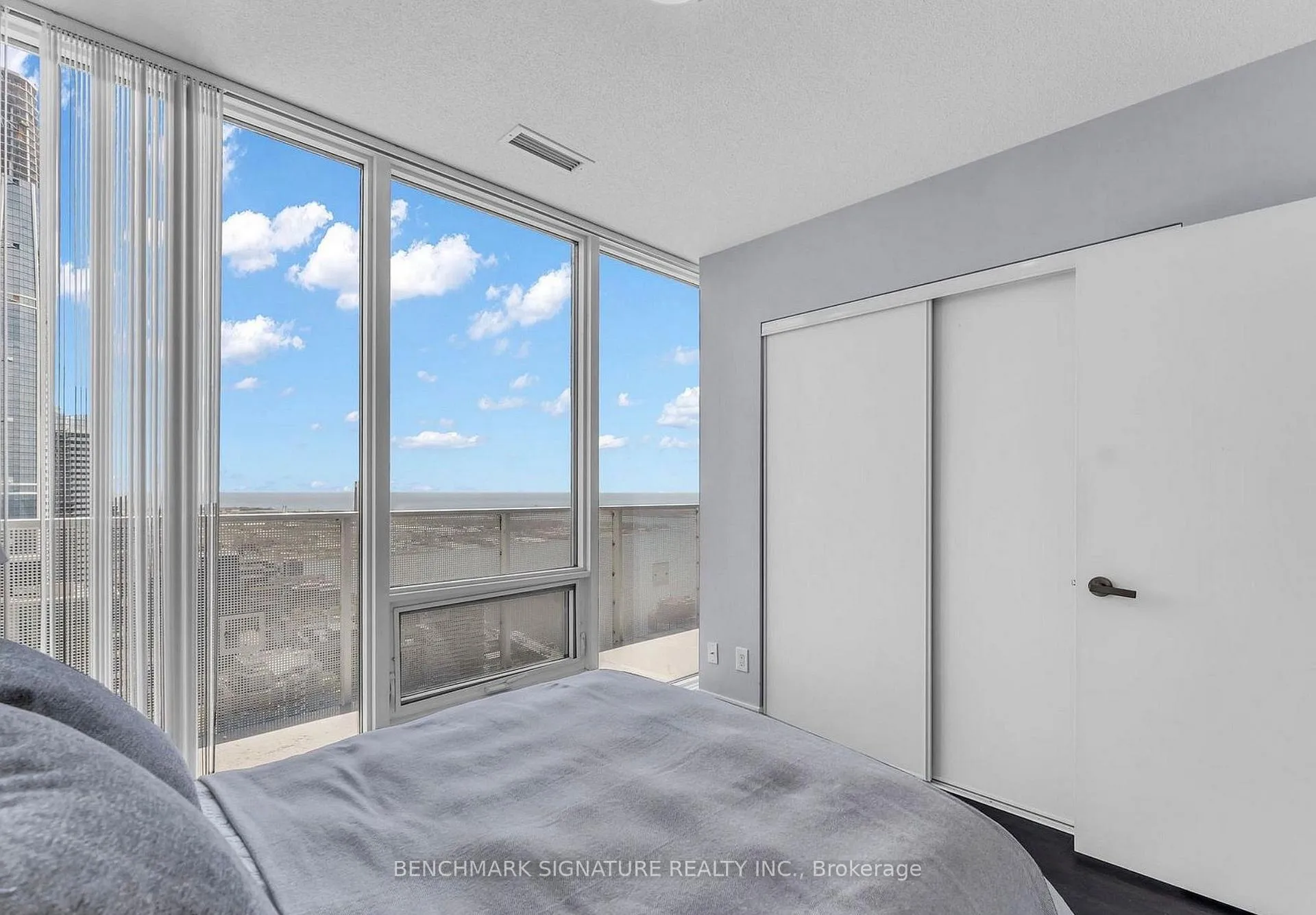 Photo 20 of Unit 6007, 88 Harbour Street, Toronto, Waterfront Communities — HOMEH