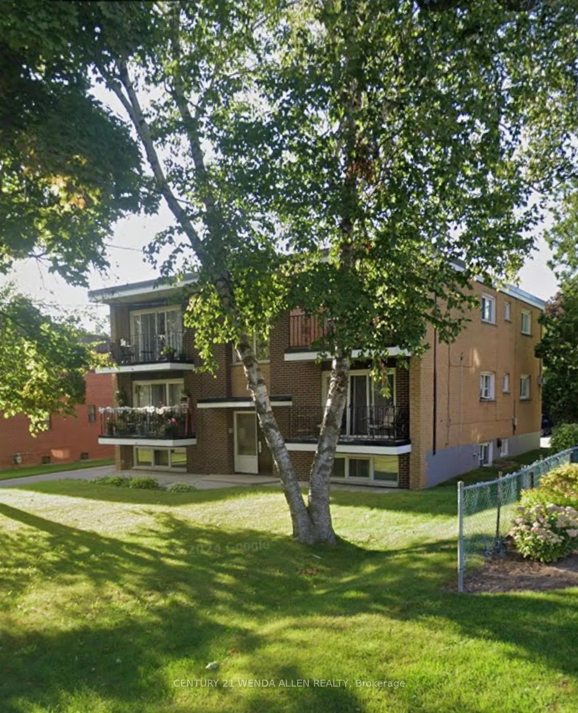 Photo 5 of 558 Lansdowne Drive, Oshawa, Eastdale — HOMEH
