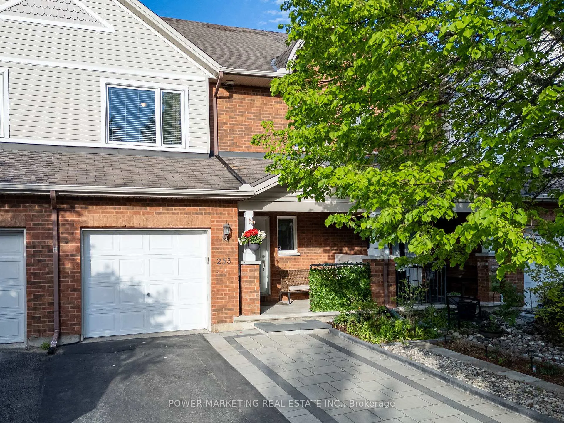 Photo 1 of 253 Parkin Circle, Ottawa, Blossom Park/Kemp Park/Findlay Creek — HOMEH
