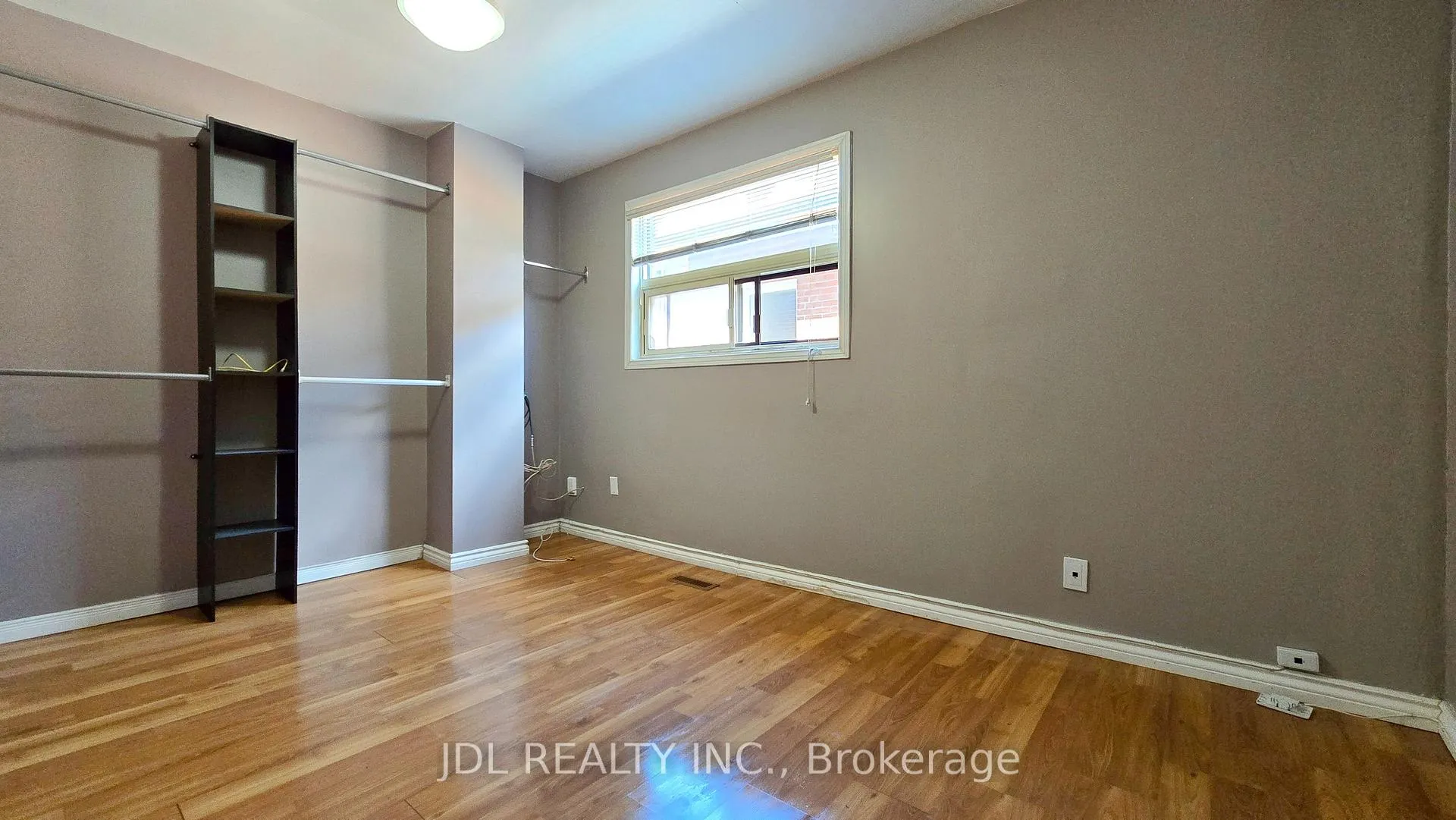 Photo 11 of 233 Fairglen Avenue, Scarborough, Tam O'Shanter-Sullivan — HOMEH