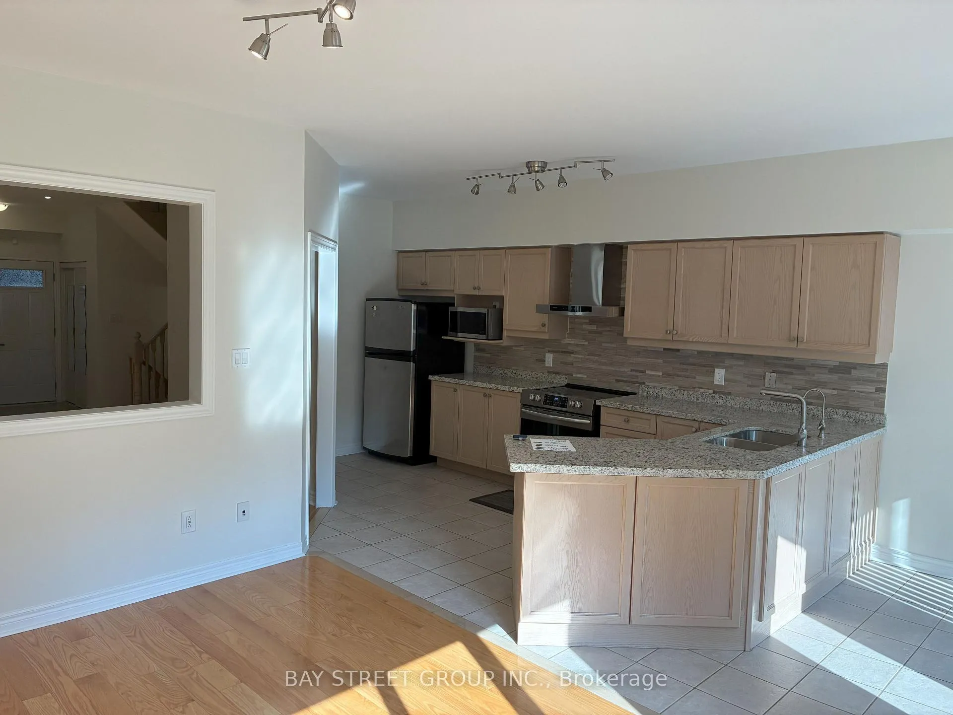 Photo 22 of 85 Kimono Crescent, Richmond Hill, Rouge Woods — HOMEH