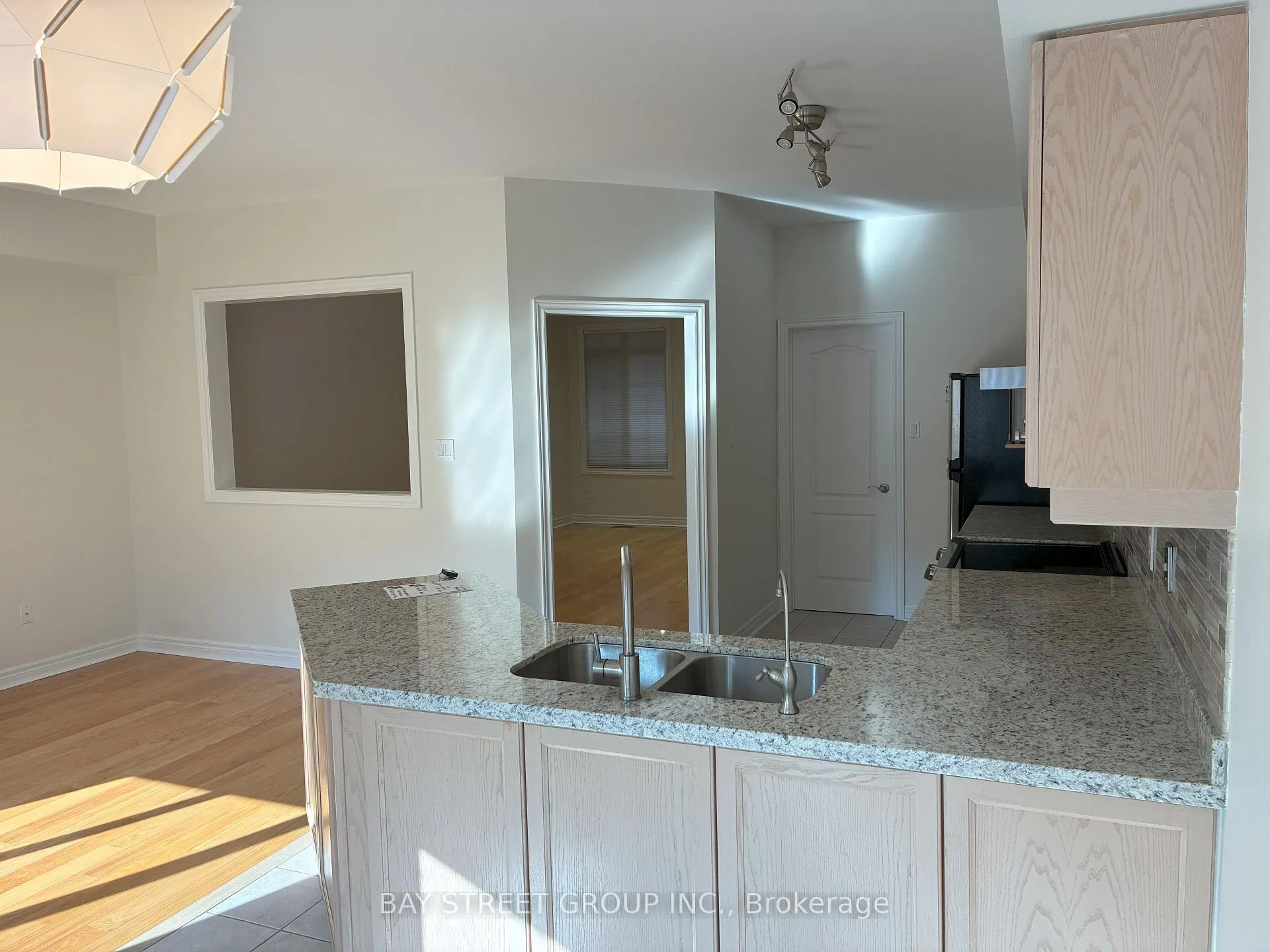 Photo 23 of 85 Kimono Crescent, Richmond Hill, Rouge Woods — HOMEH