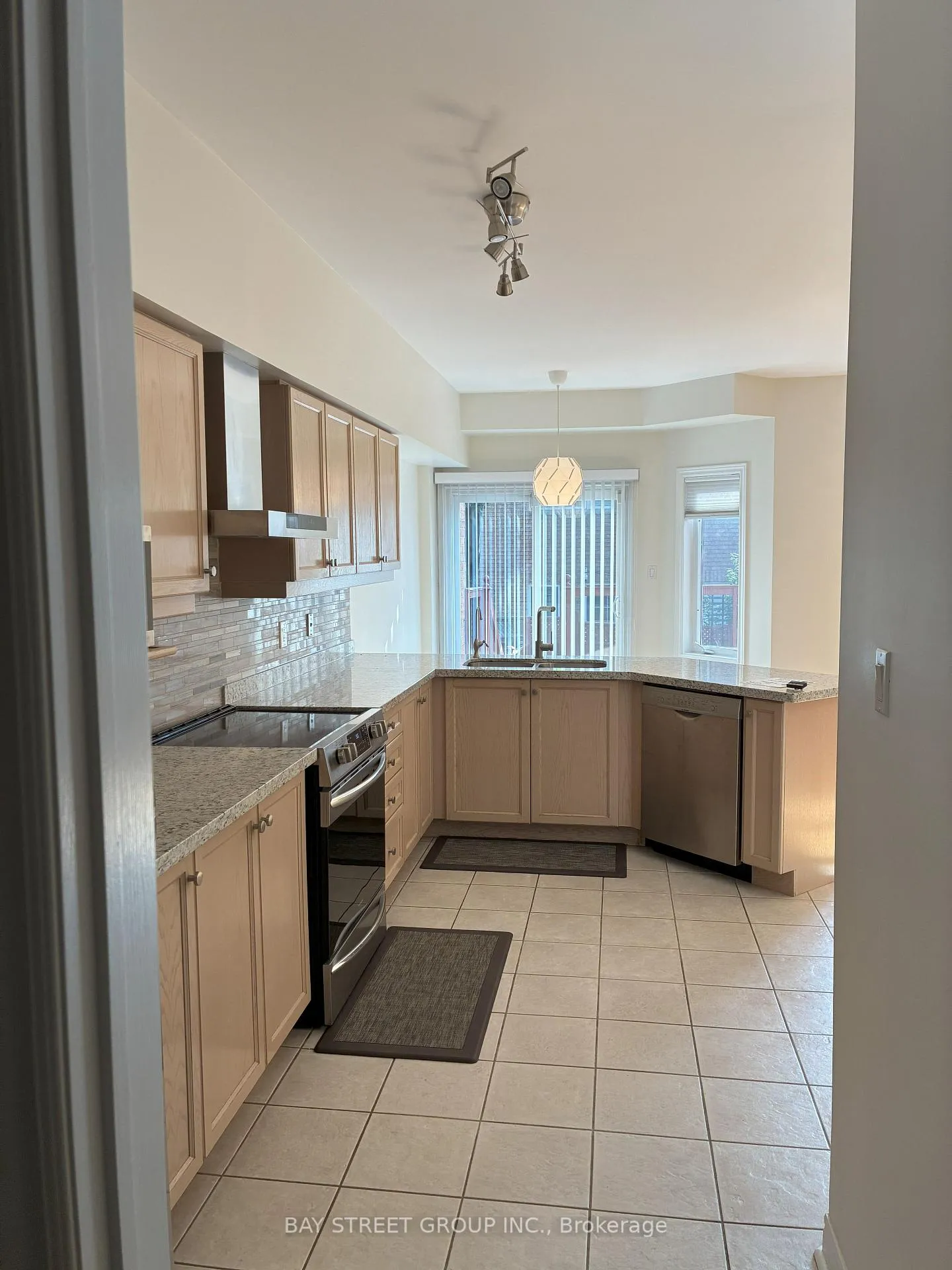 Photo 25 of 85 Kimono Crescent, Richmond Hill, Rouge Woods — HOMEH