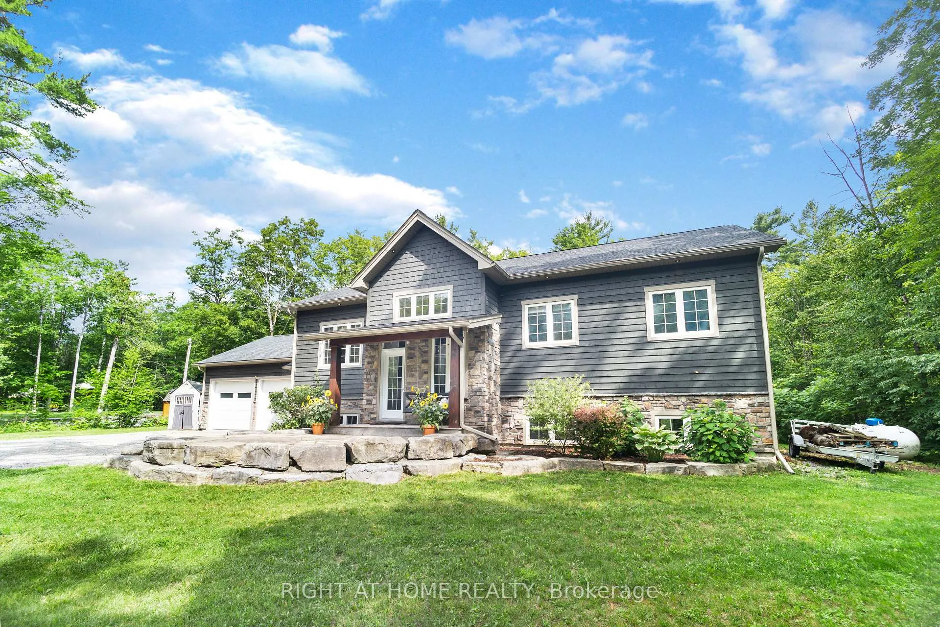 Photo 4 of 590 Golf Course Road, Douro-Dummer — HOMEH